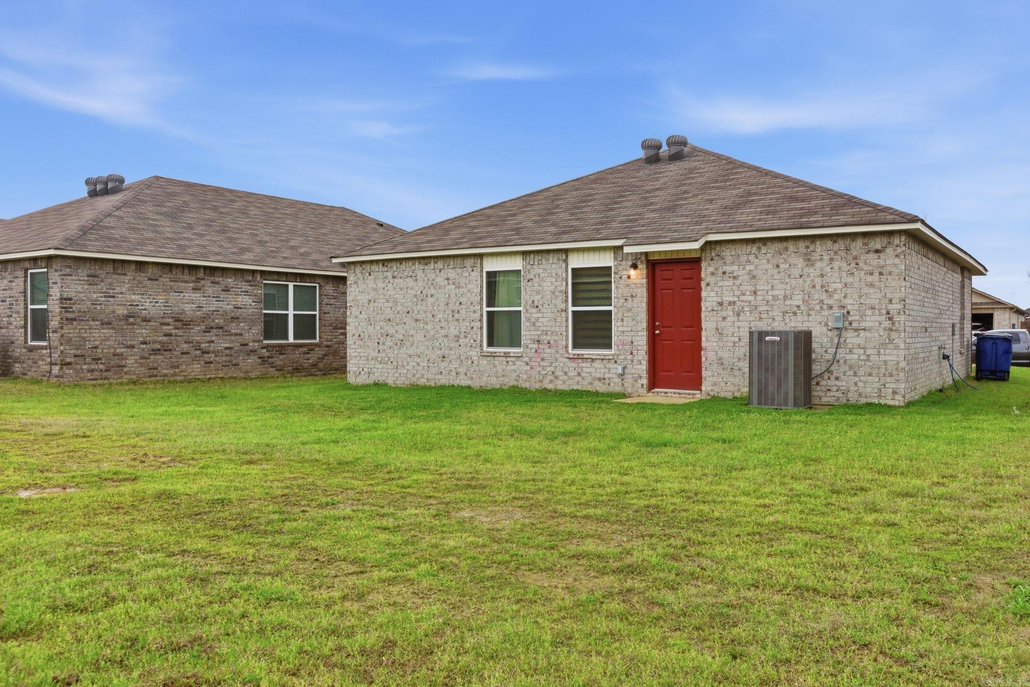 WHITE OAK CROSSING - Residential