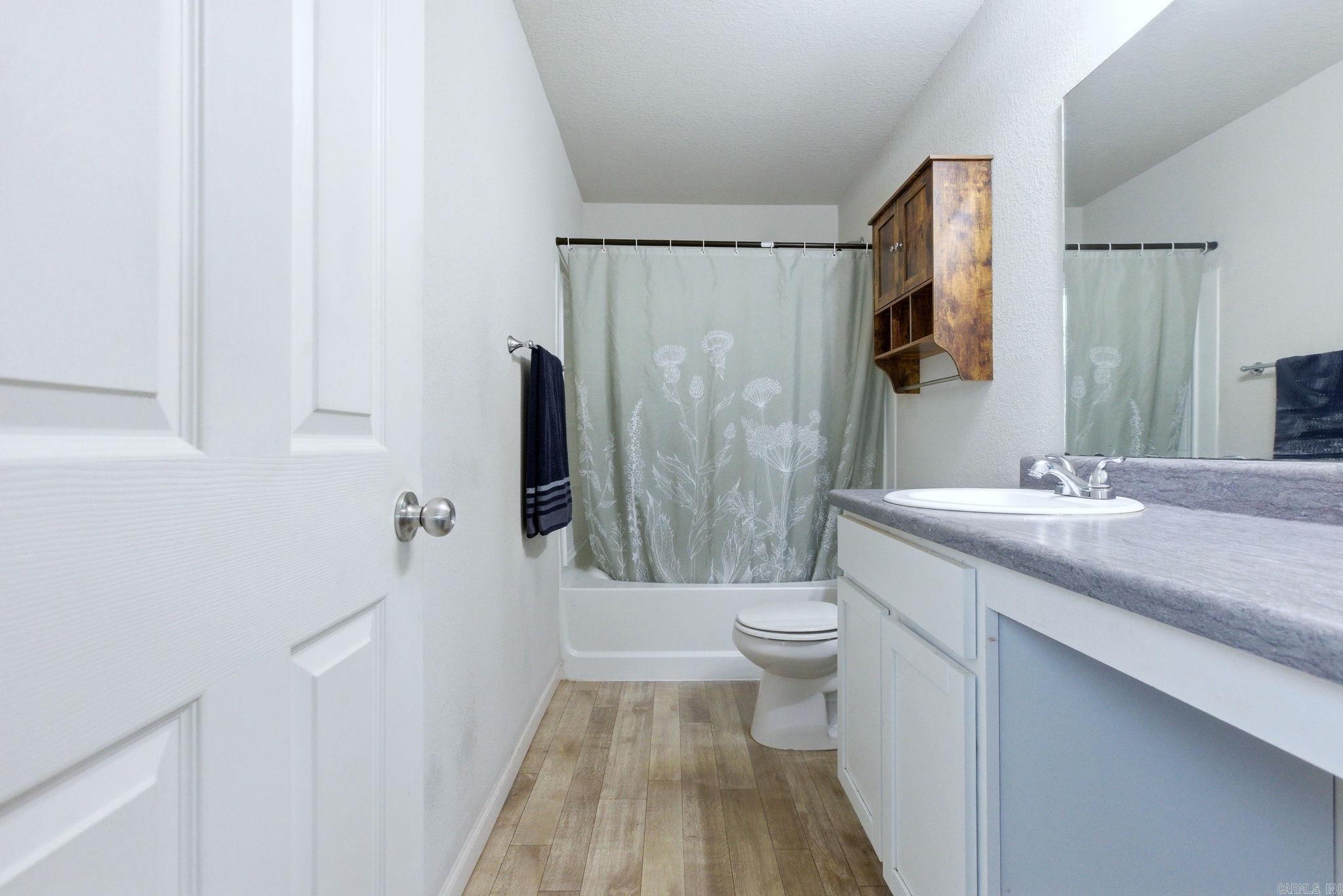 WHITE OAK CROSSING - Residential