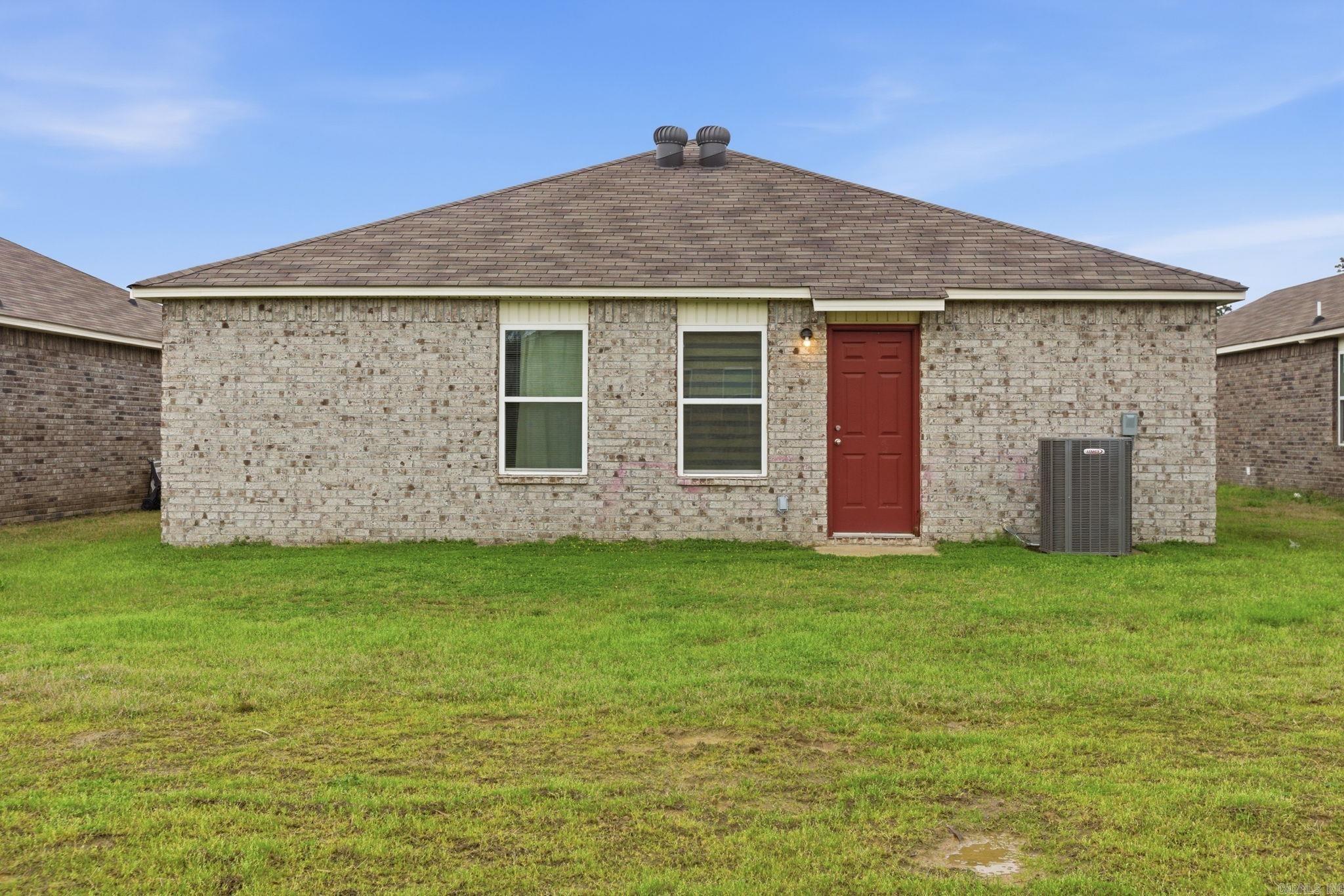 WHITE OAK CROSSING - Residential