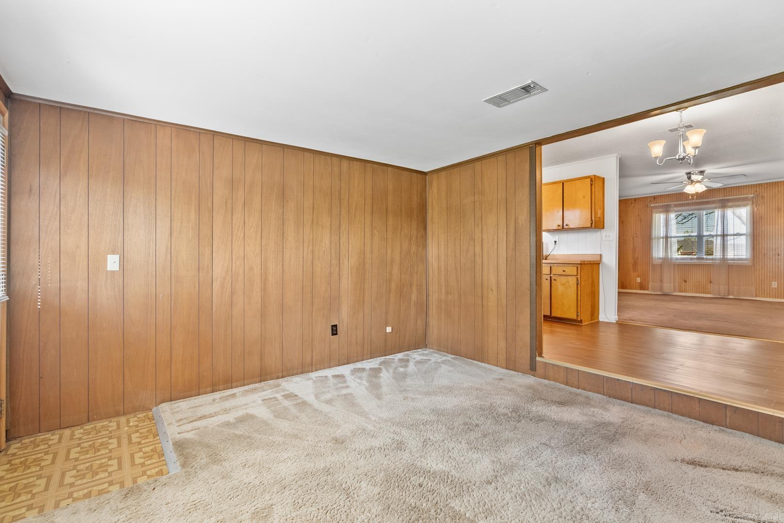 SADDLEWOOD ACRES - Residential