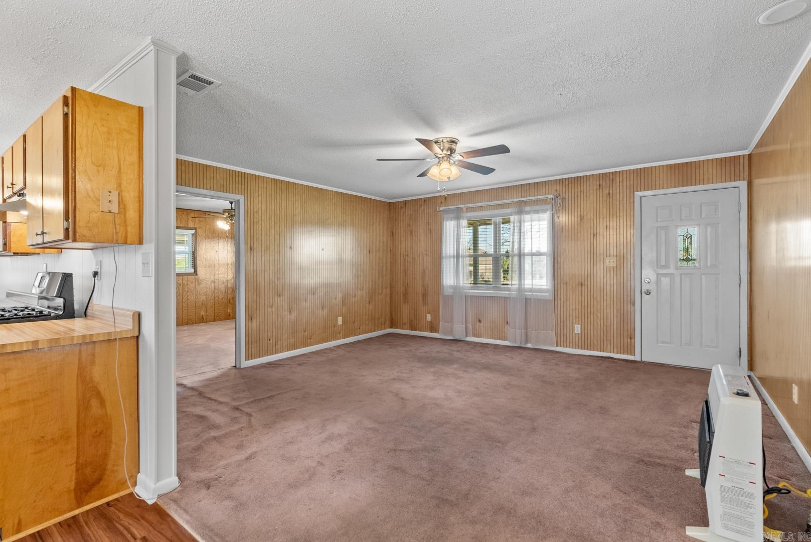 SADDLEWOOD ACRES - Residential