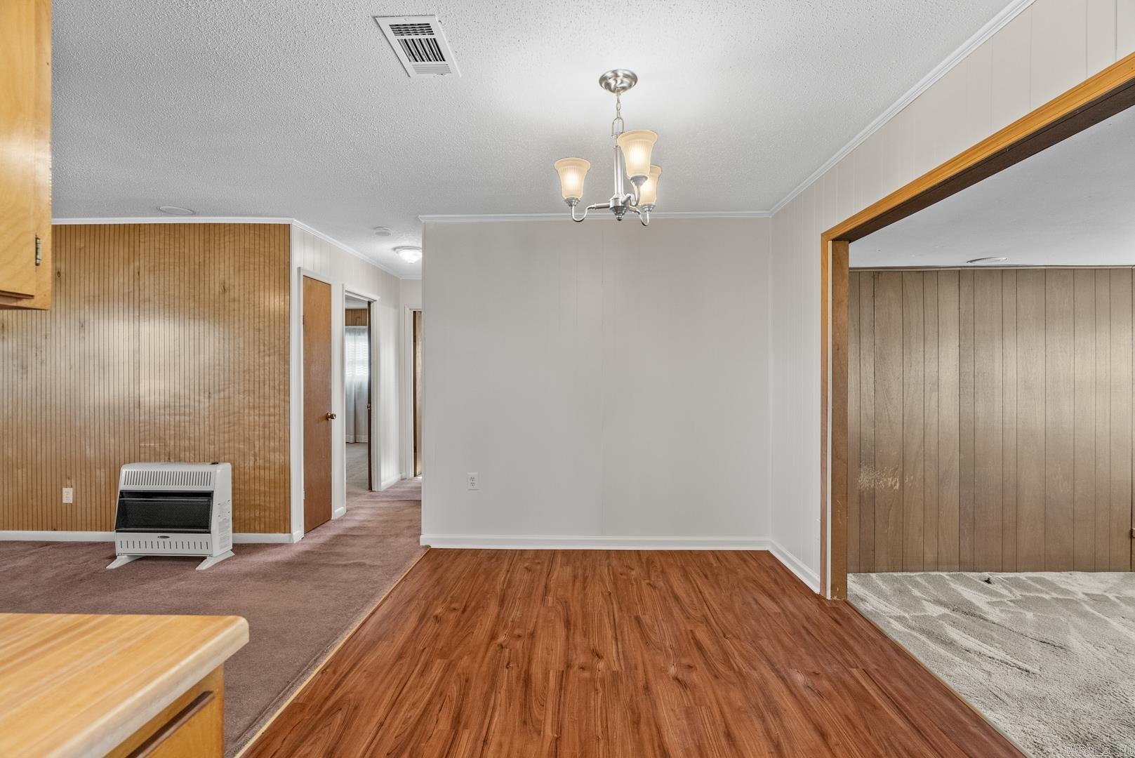 SADDLEWOOD ACRES - Residential