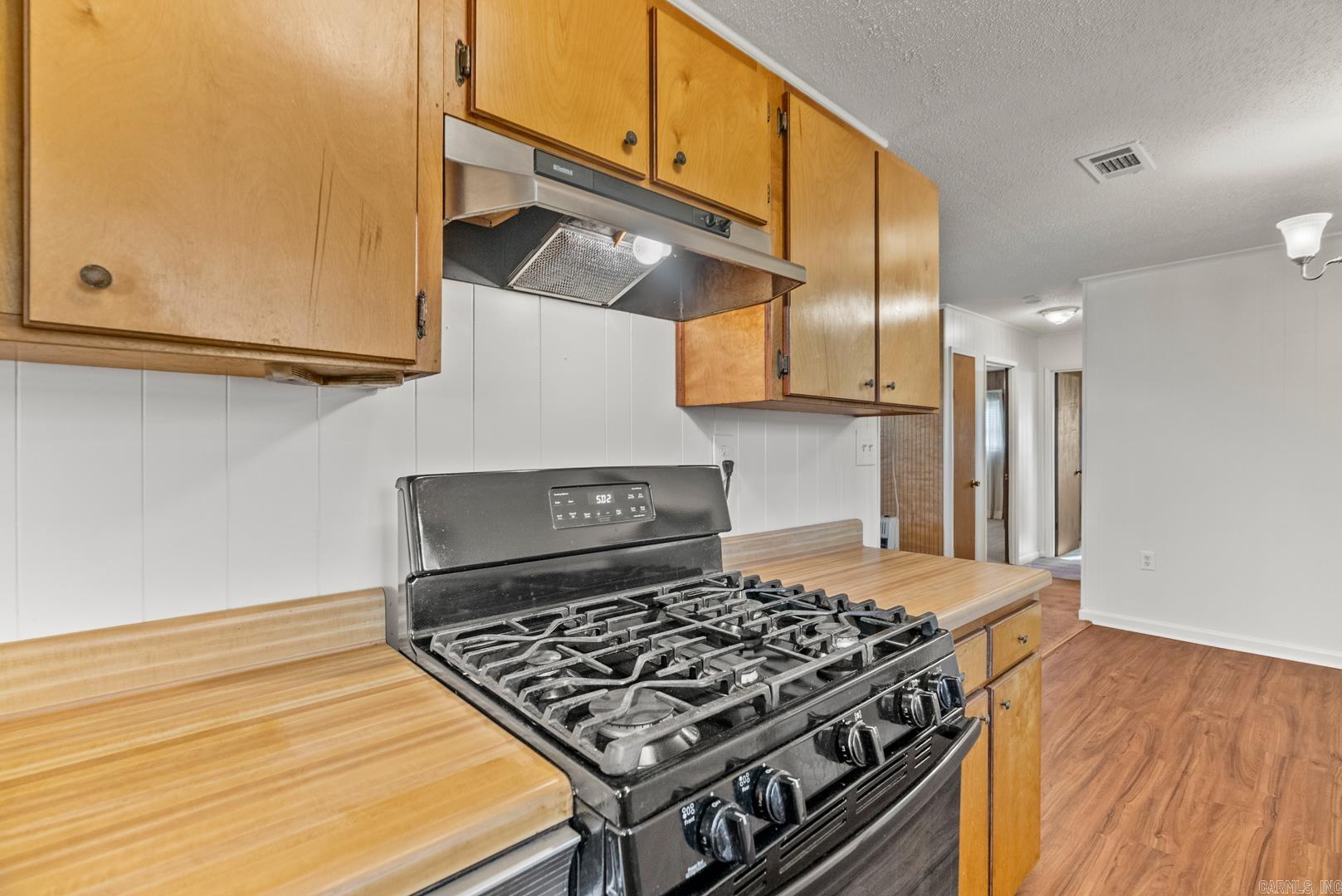 SADDLEWOOD ACRES - Residential