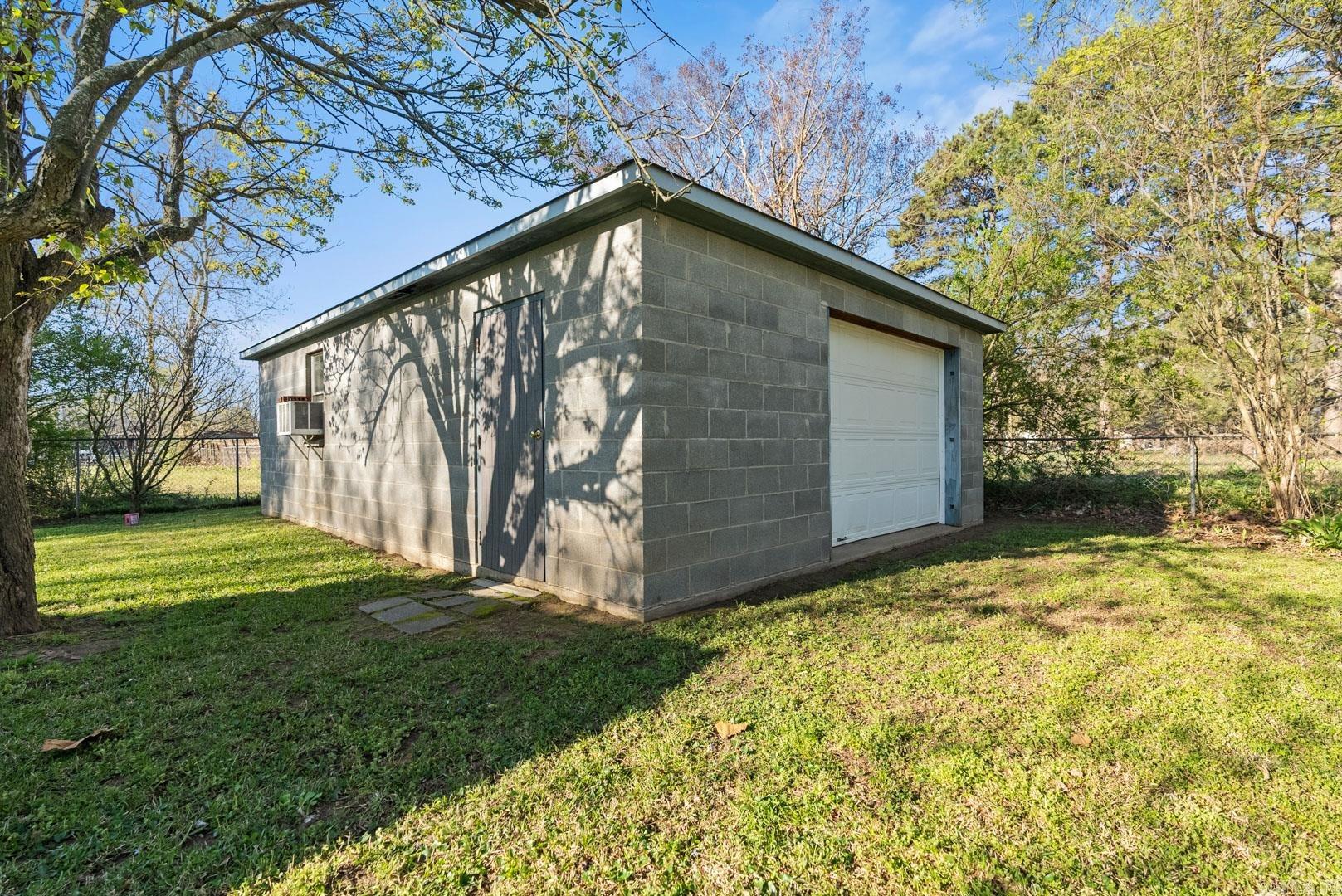 SADDLEWOOD ACRES - Residential