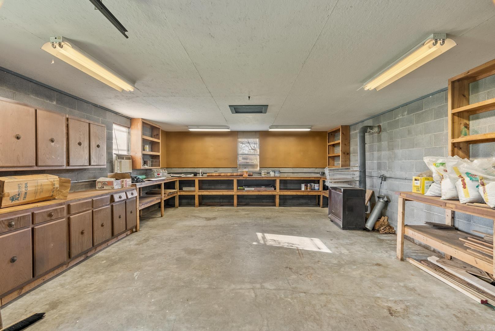 SADDLEWOOD ACRES - Residential