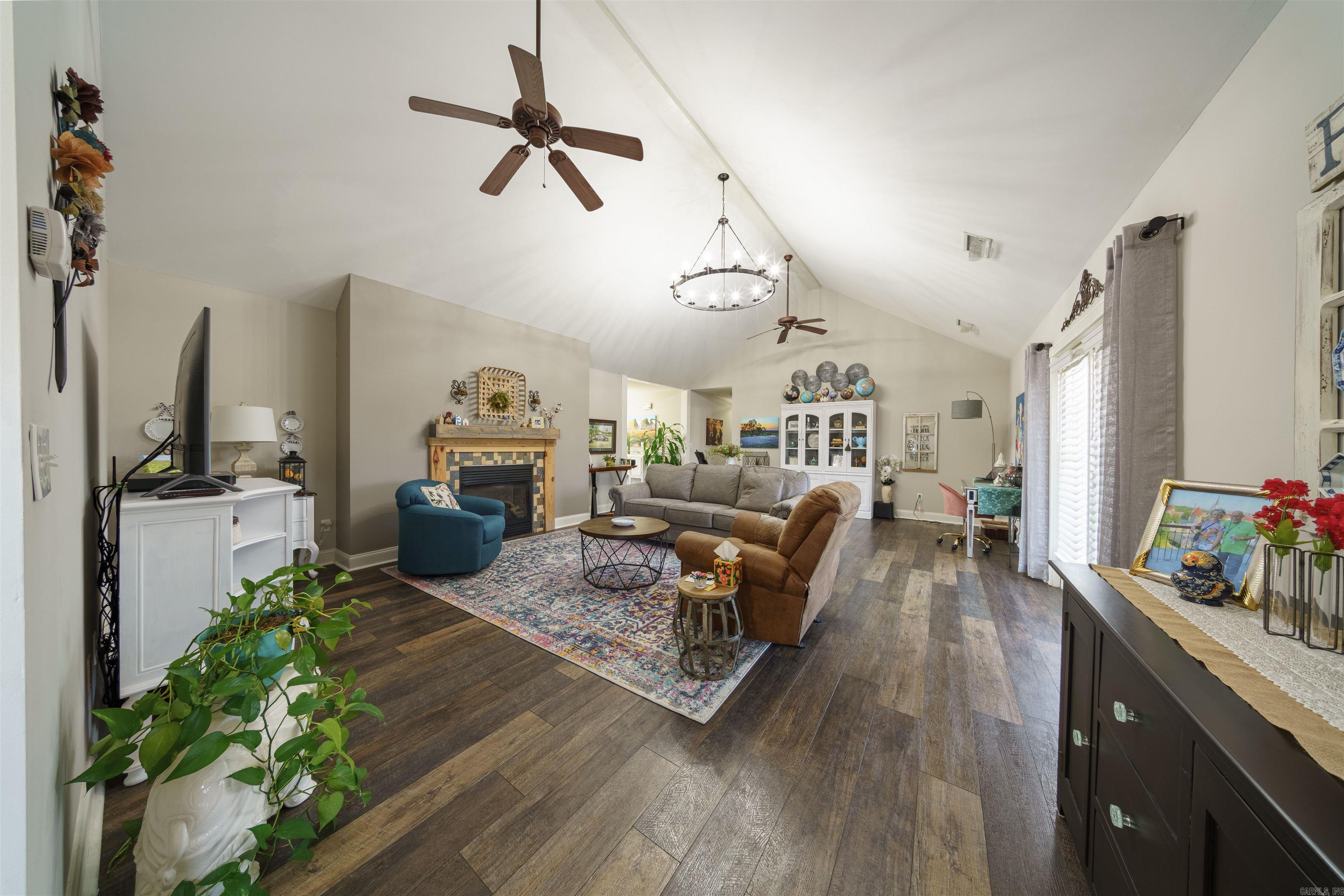 Double Oaks Estates - Residential