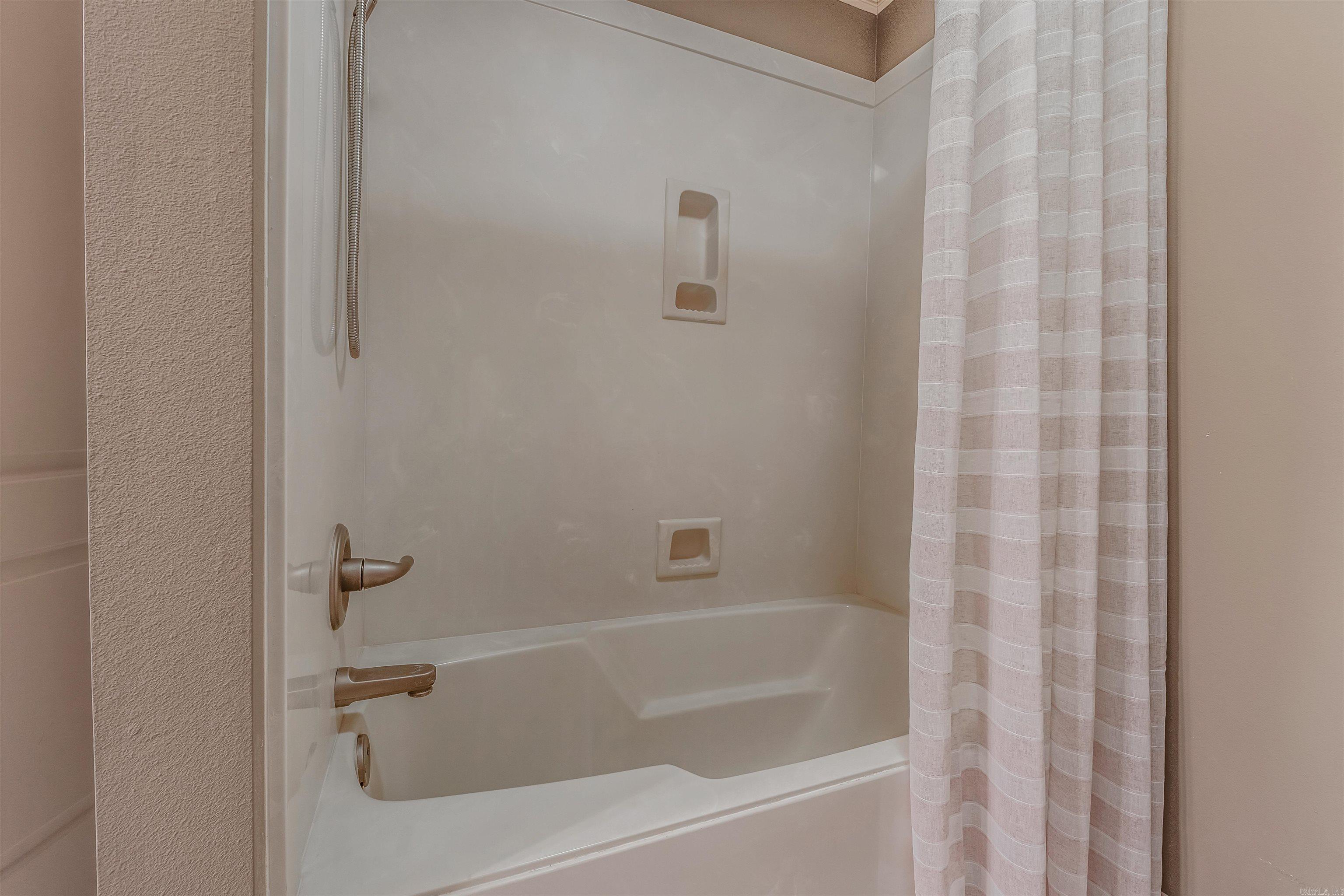 MAUMELLE VALLEY ESTATES - Residential