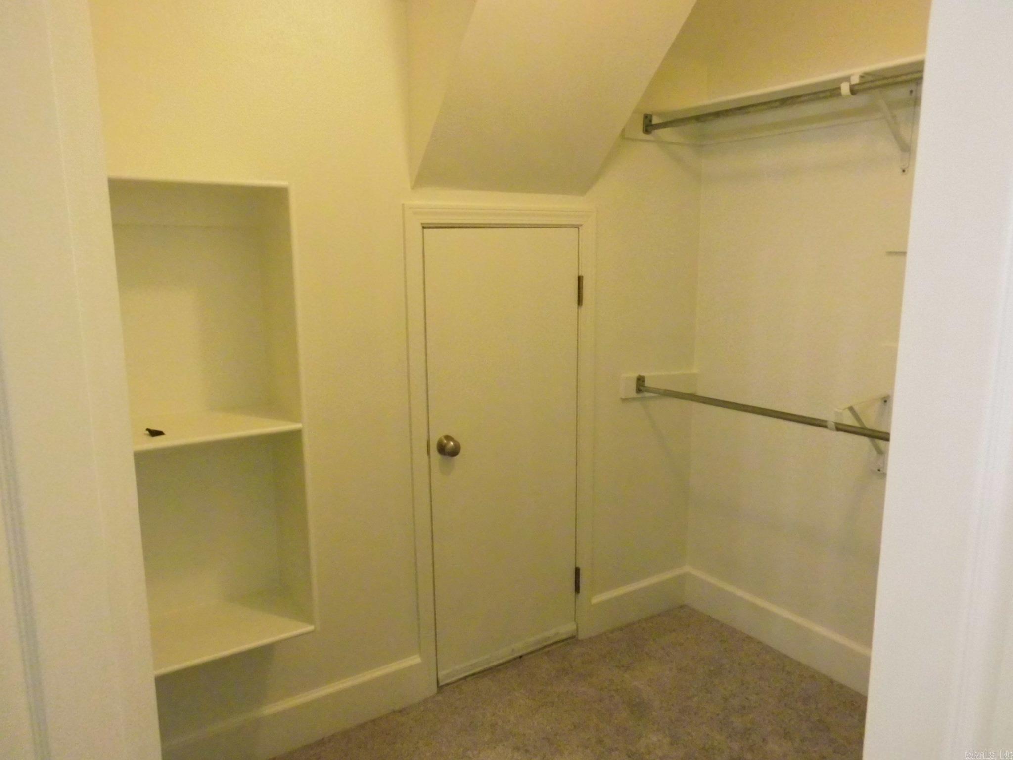 ANGEL COURT - Residential