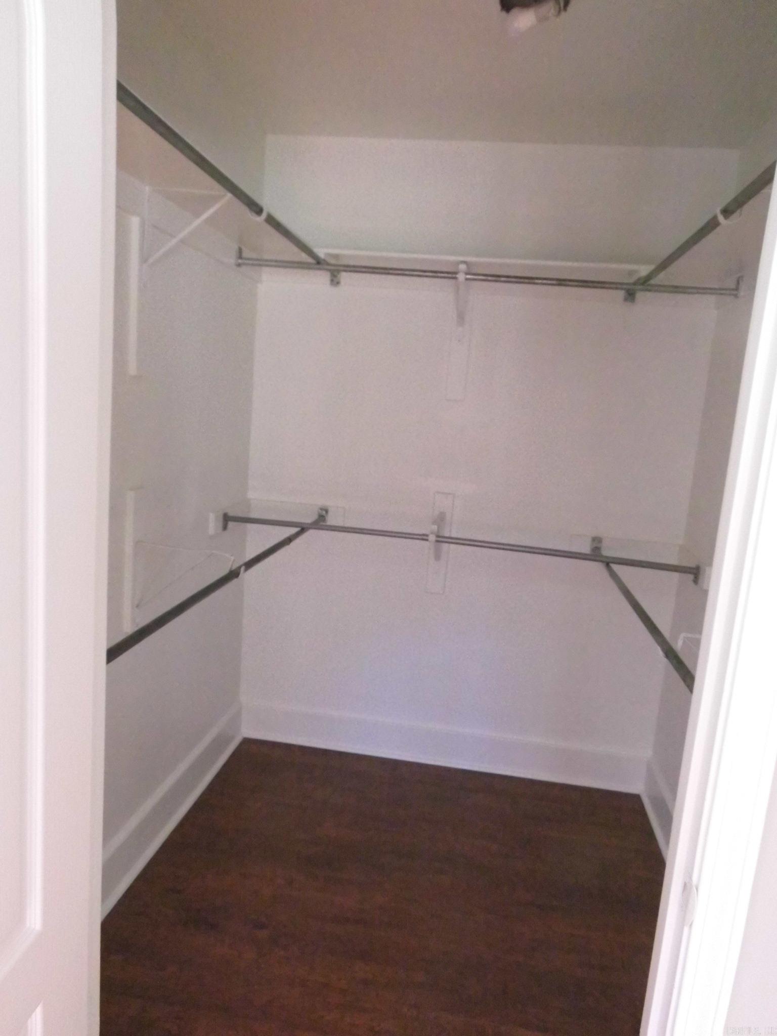 ANGEL COURT - Residential