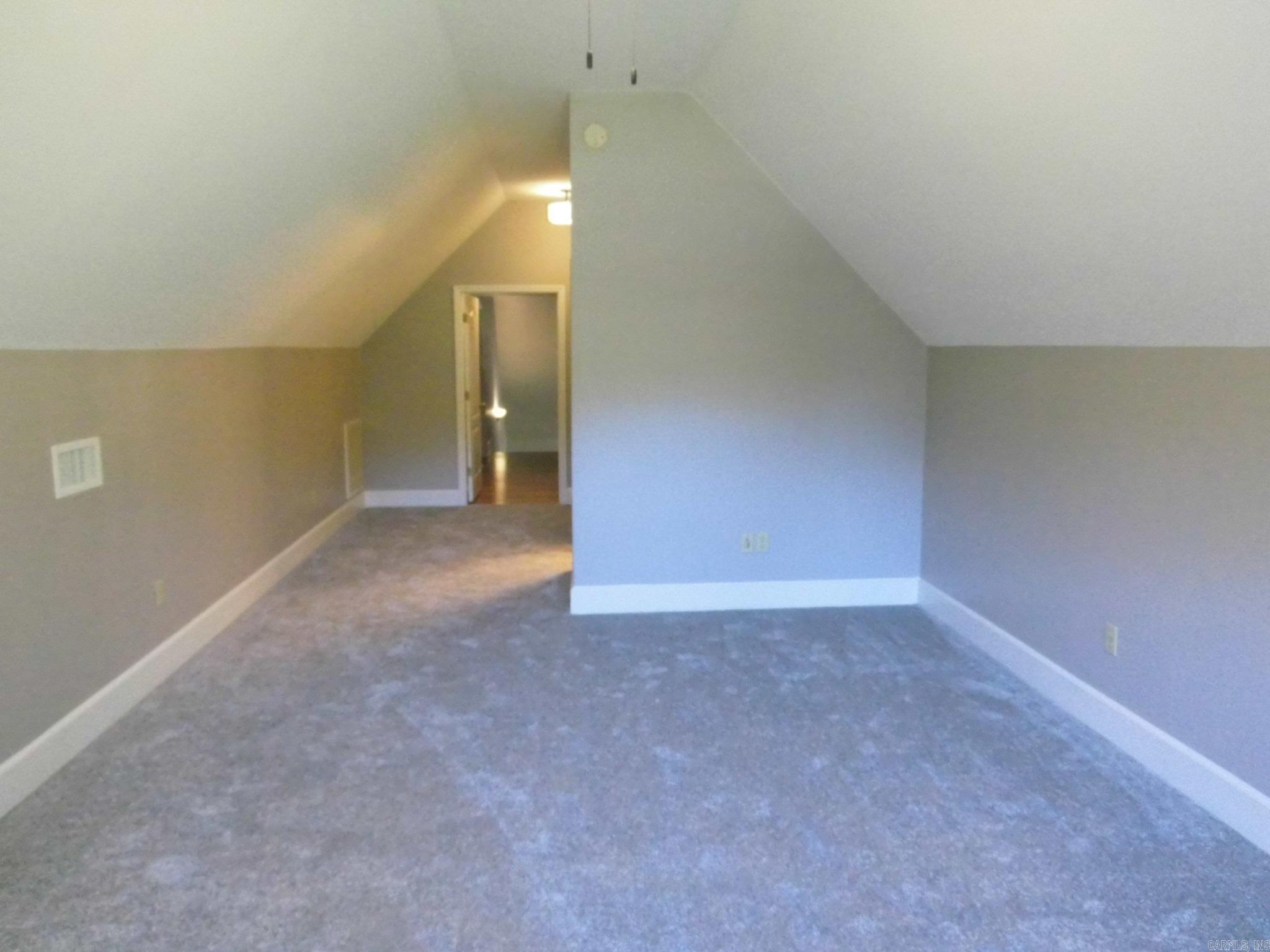 ANGEL COURT - Residential