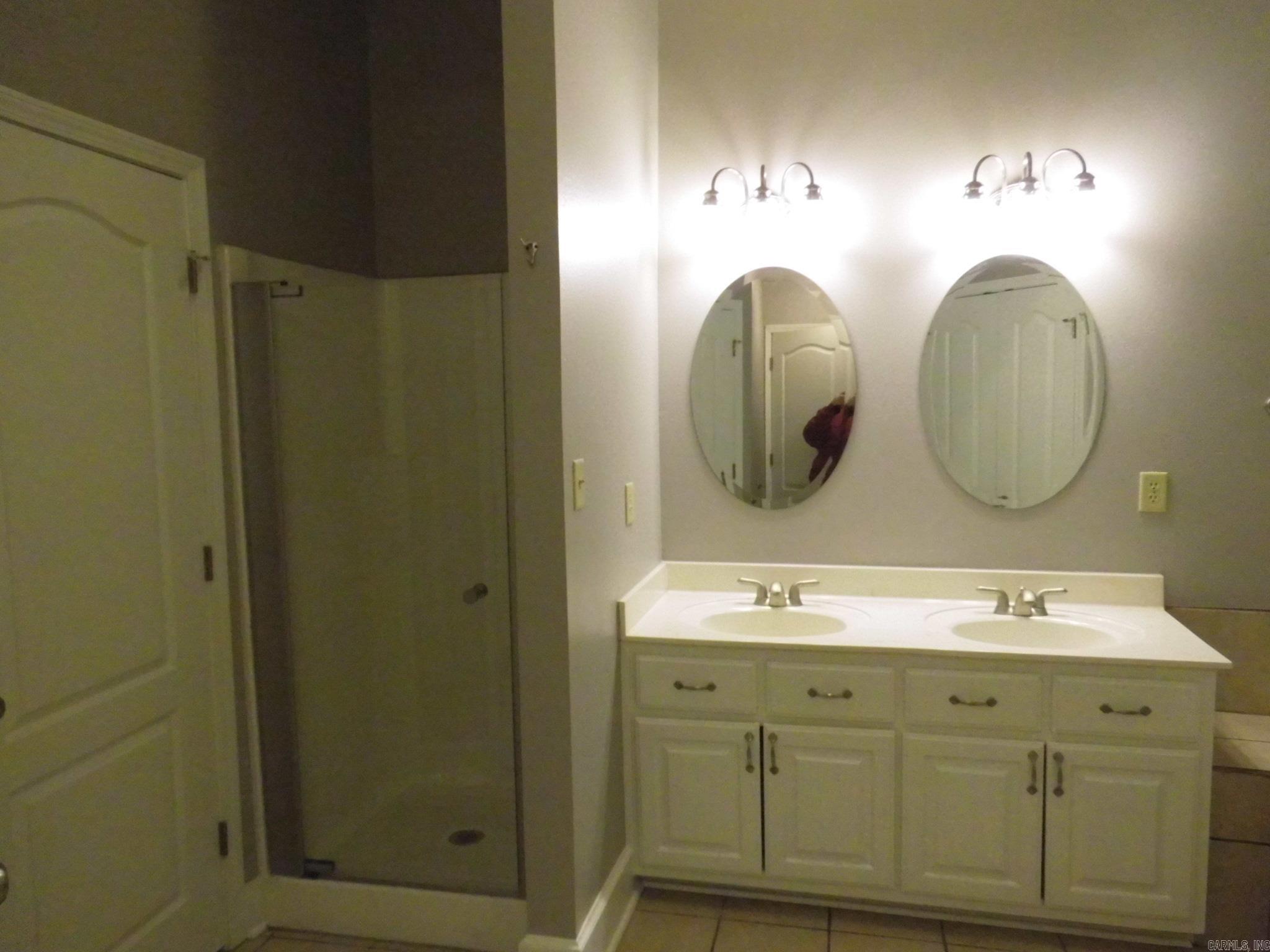 ANGEL COURT - Residential