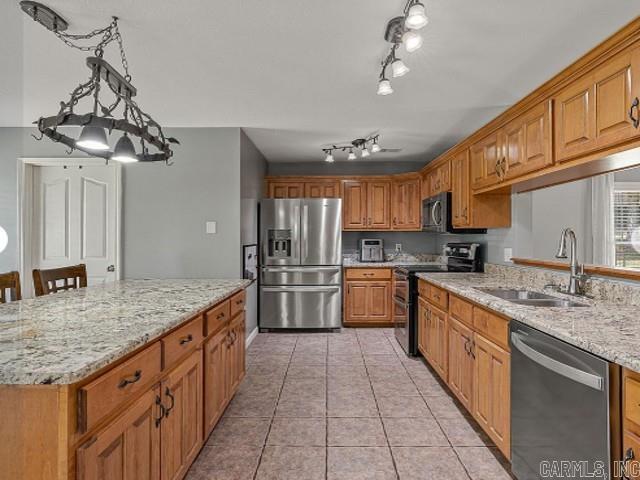 WINDING RIDGE - Residential