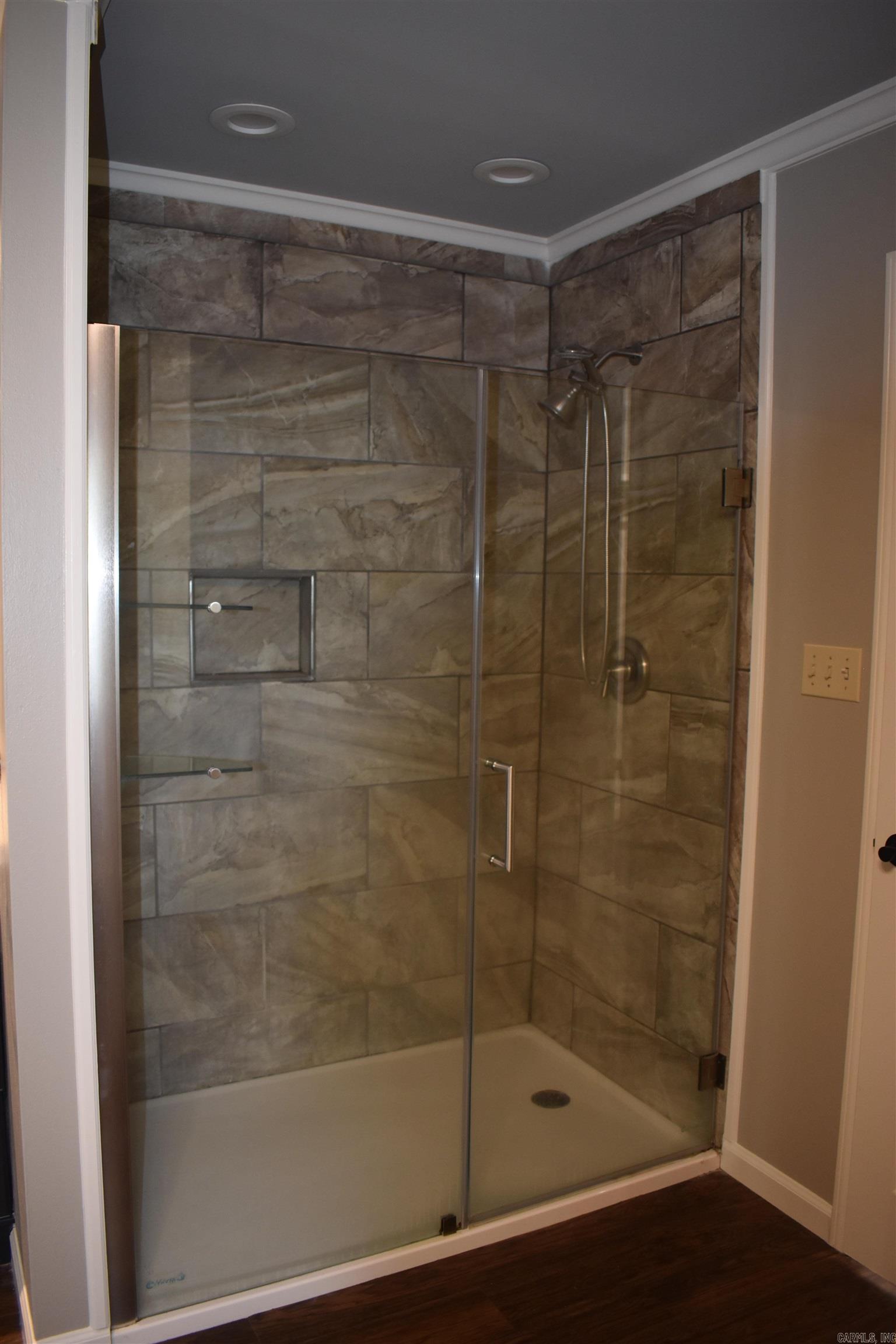 Sherwood Oaks - Residential