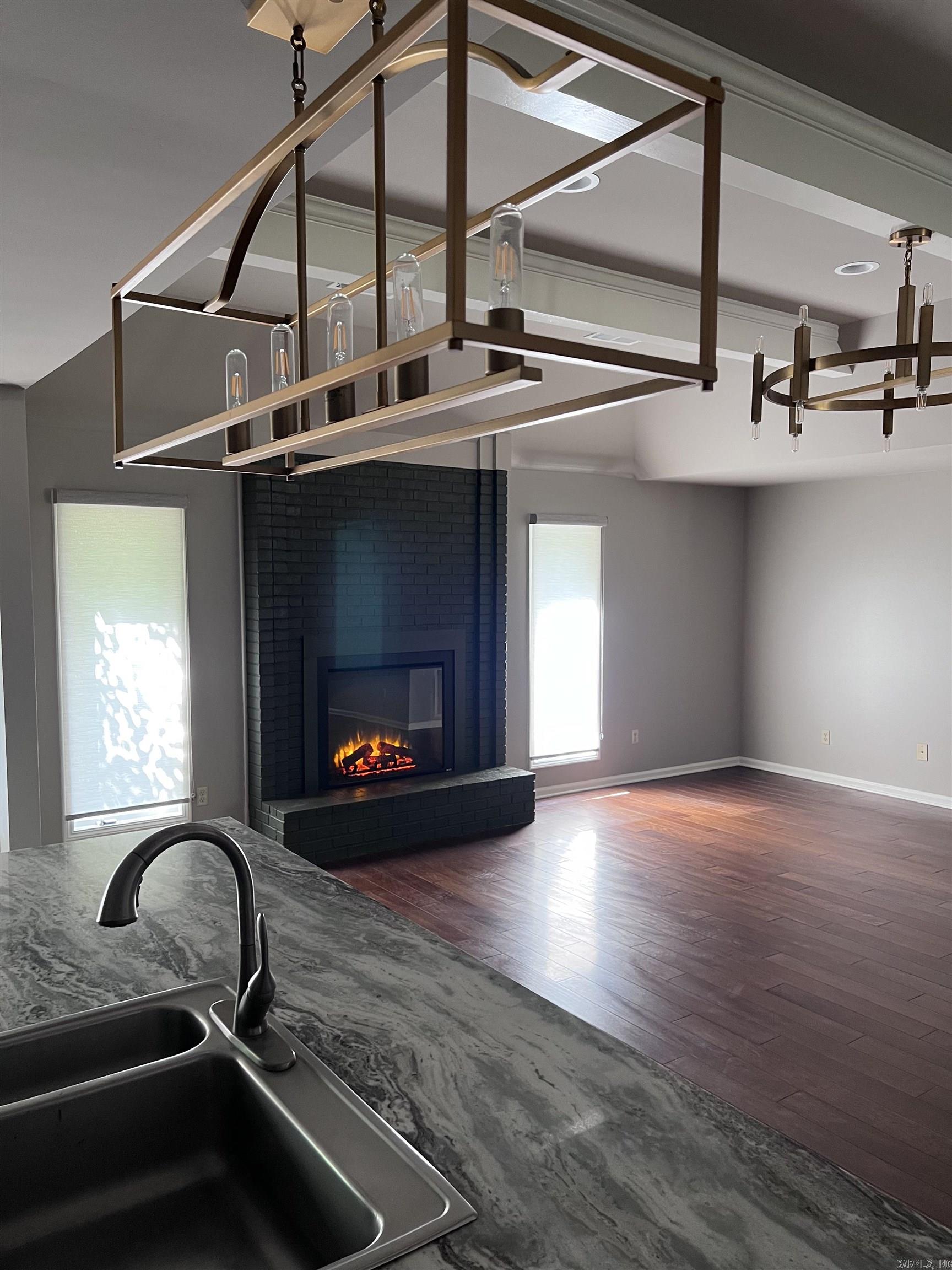 Sherwood Oaks - Residential