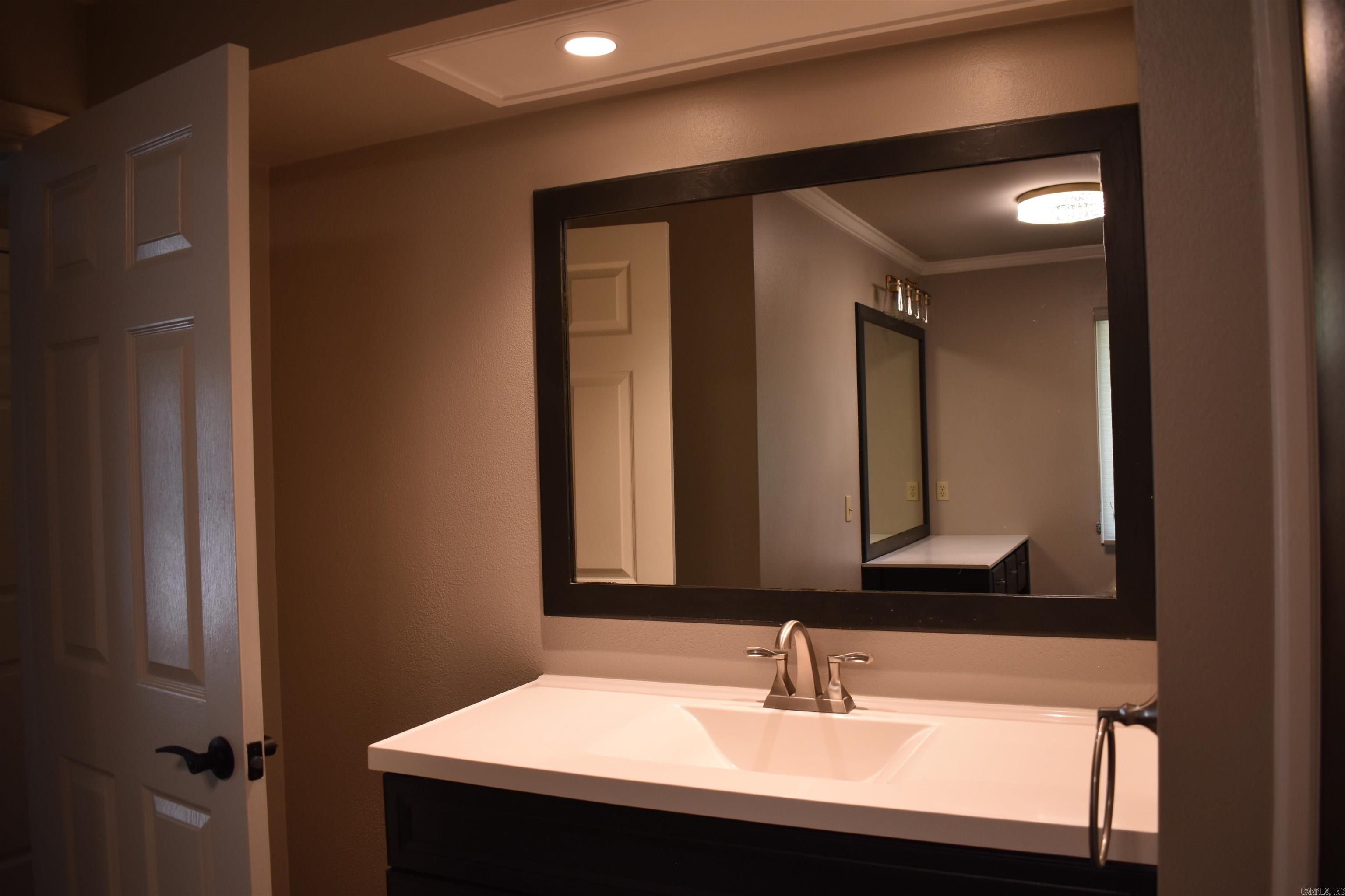 Sherwood Oaks - Residential