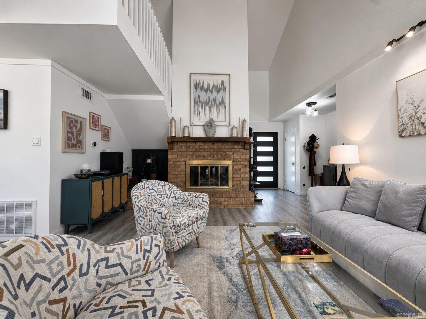 SMOKING OAKS ADD - Residential