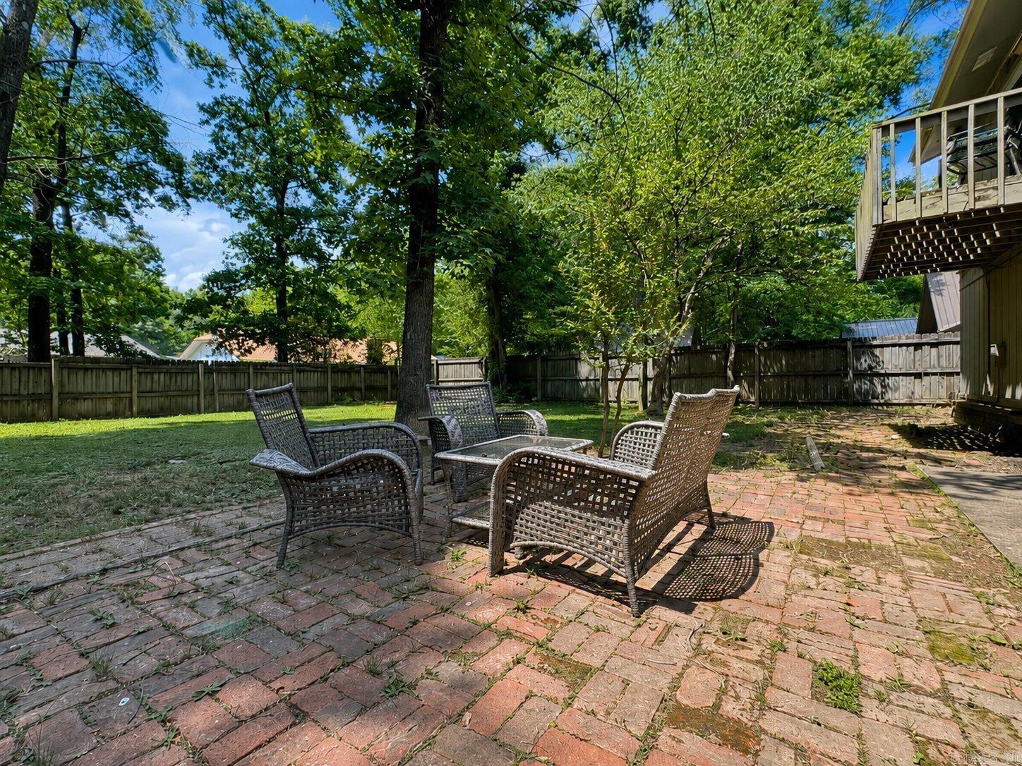 SMOKING OAKS ADD - Residential