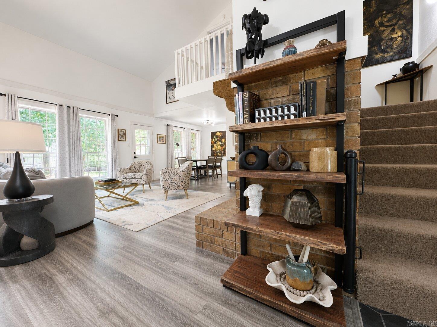 SMOKING OAKS ADD - Residential