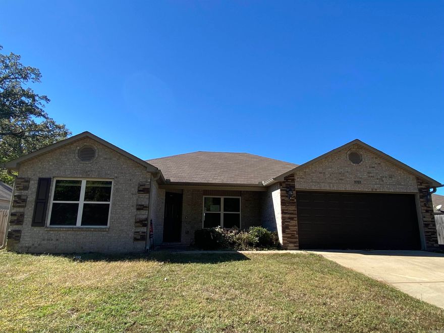 Check out the yard on this 4br/2ba home minutes from Bryant and Benton. Split floorplan with a spacious eat in kitchen and vaulted ceilings. HUD Case# 031-500910. HUD Homes are sold As-Is with no representations, warranties or disclosures. Ask your agent for details and submit offers on www.HUDHomeStore.gov. IN - Insured. SEE AGENT REMARKS for additional information and check HUDHomeStore.com for property availability. Managed by www.rainecompany.com. Verify all property information. Measuring encouraged.