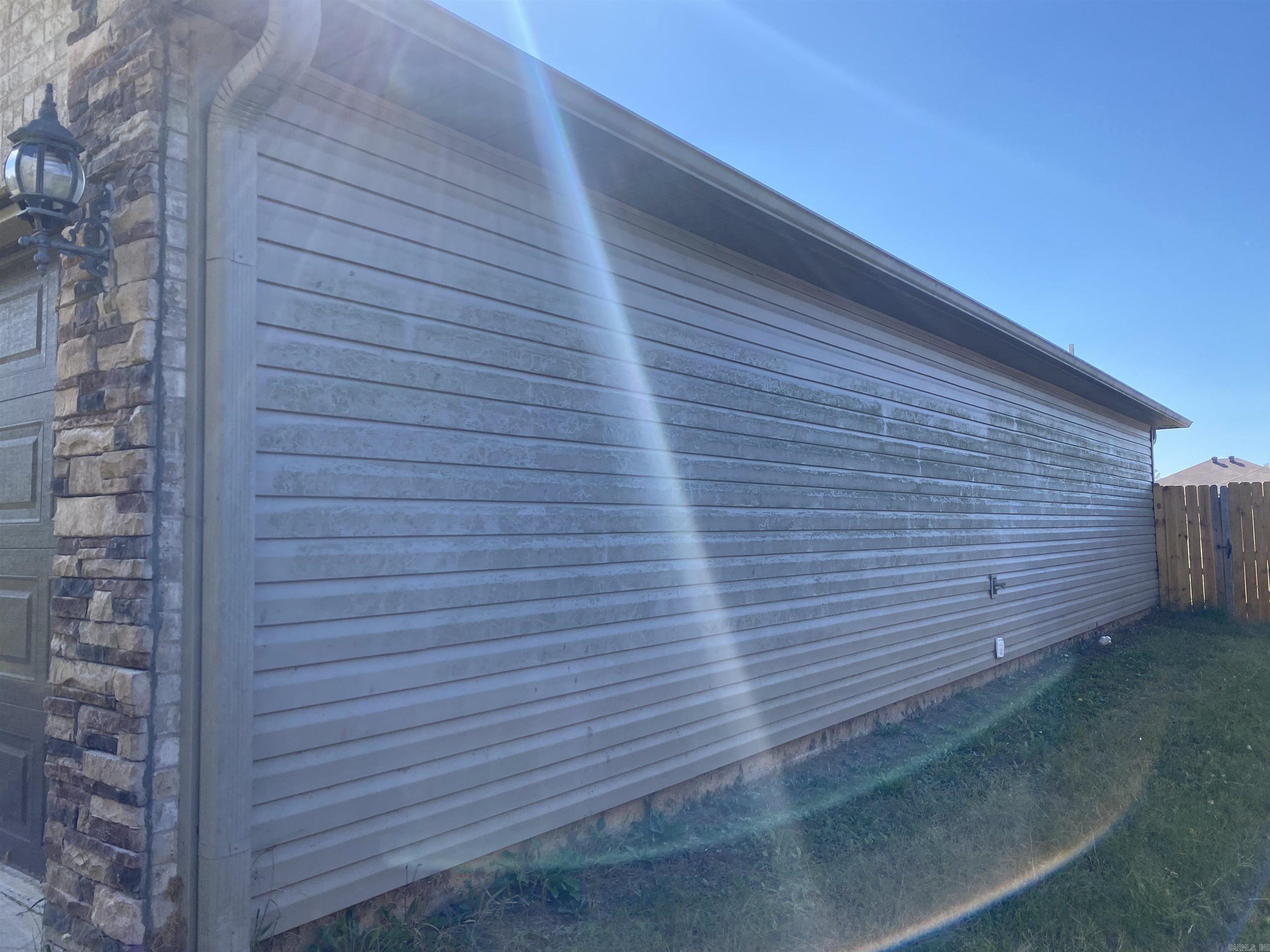 BENJAMIN GROVE - Residential