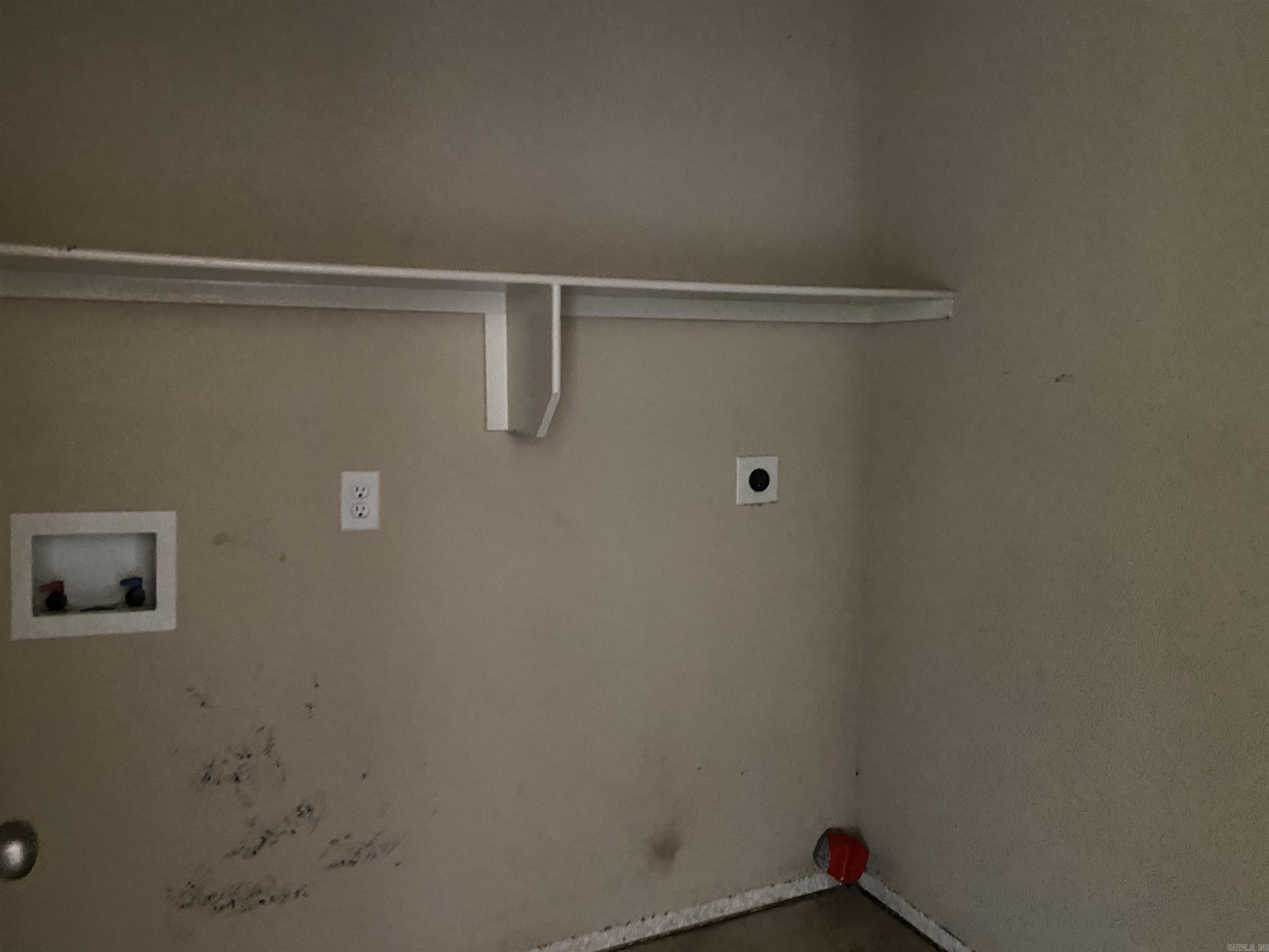 BENJAMIN GROVE - Residential