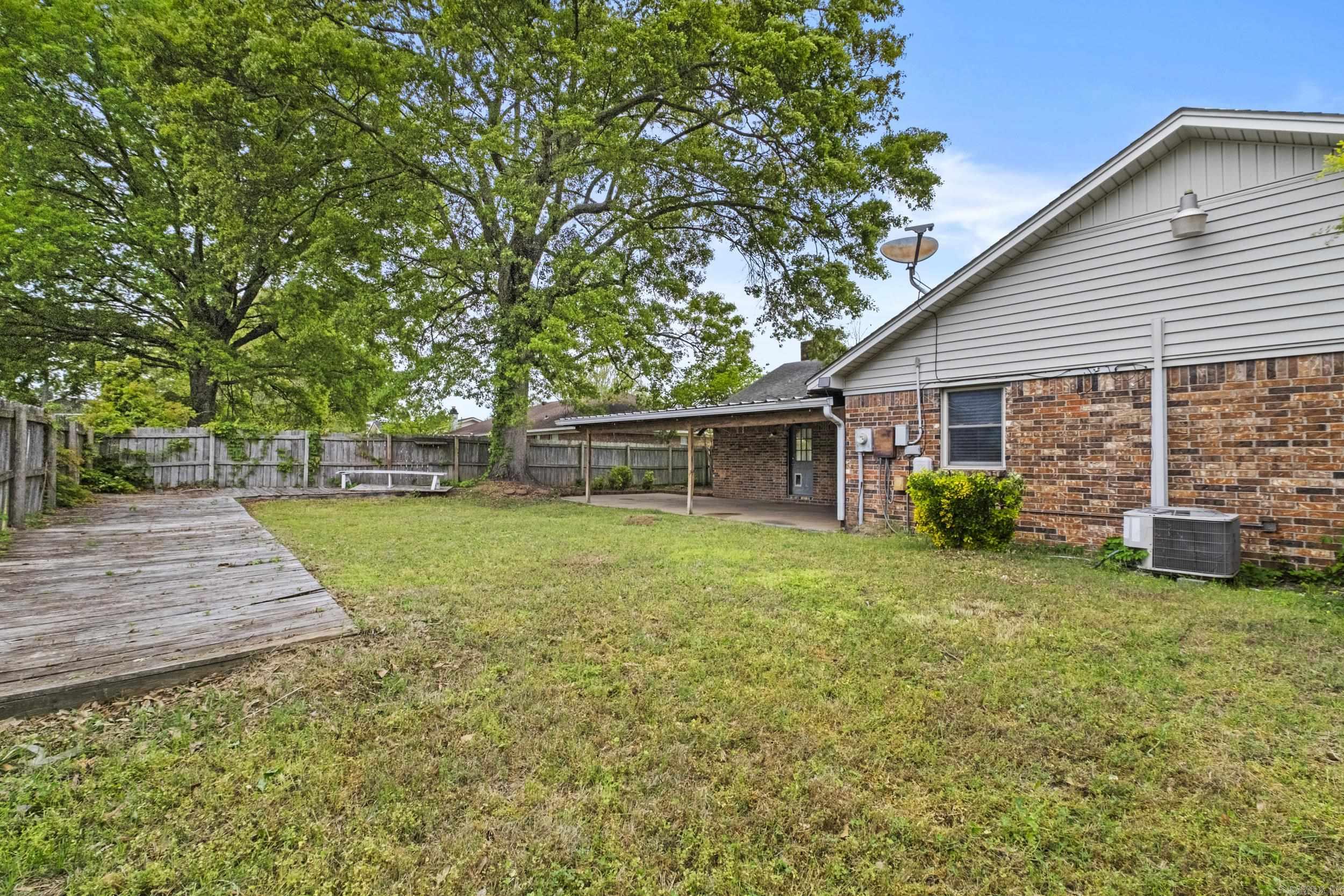 STONEWALL - Residential