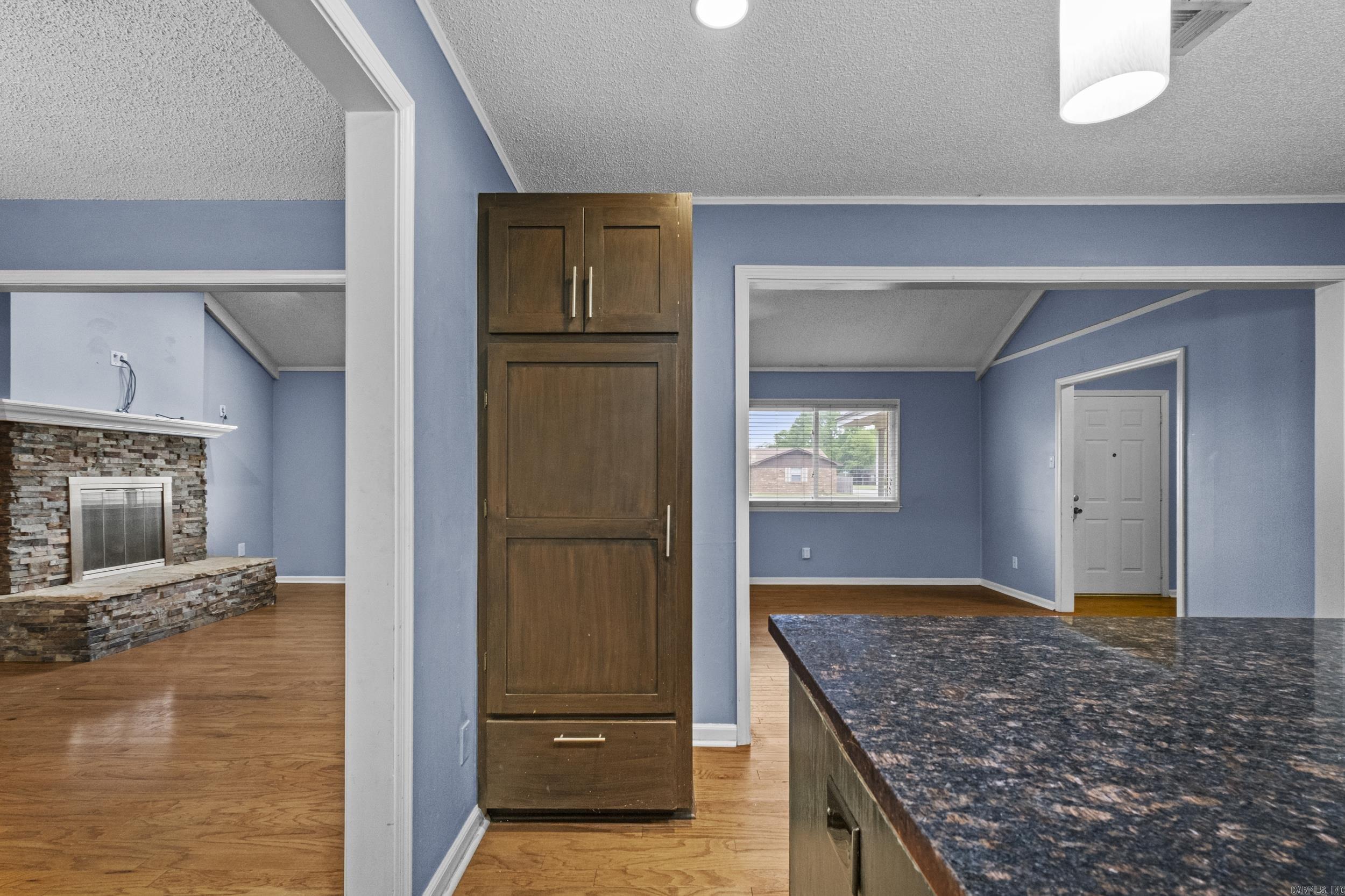 STONEWALL - Residential