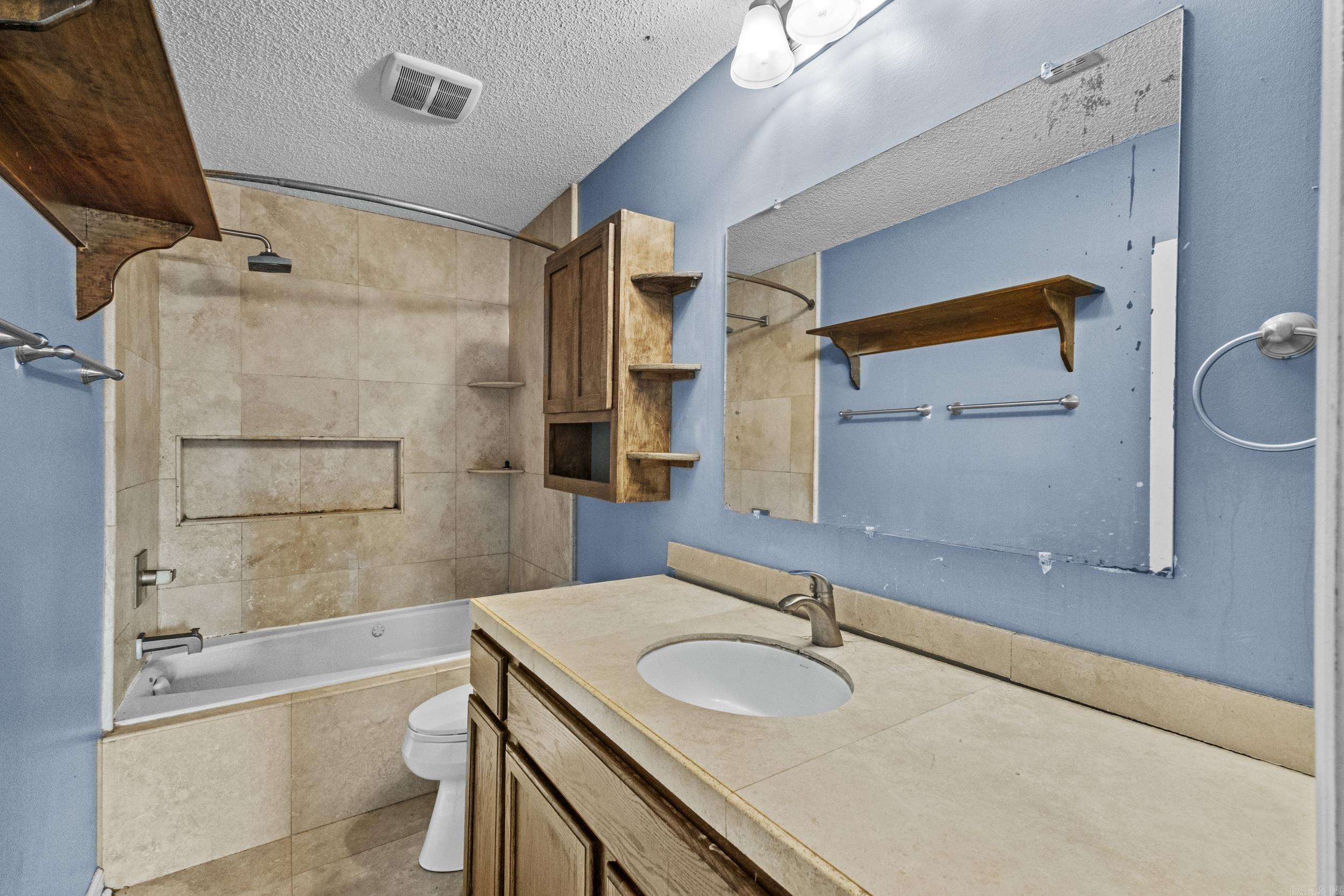 STONEWALL - Residential