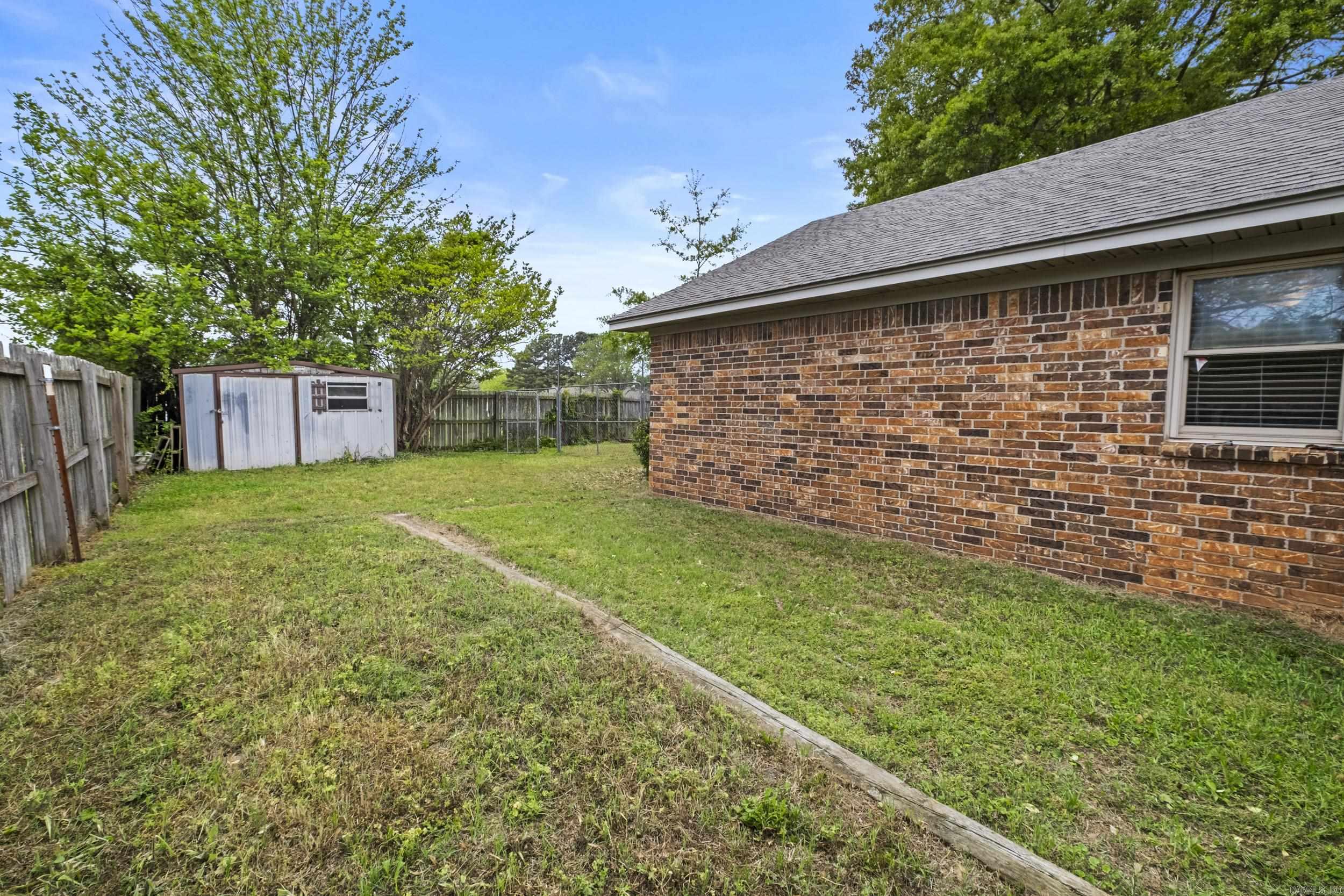 STONEWALL - Residential