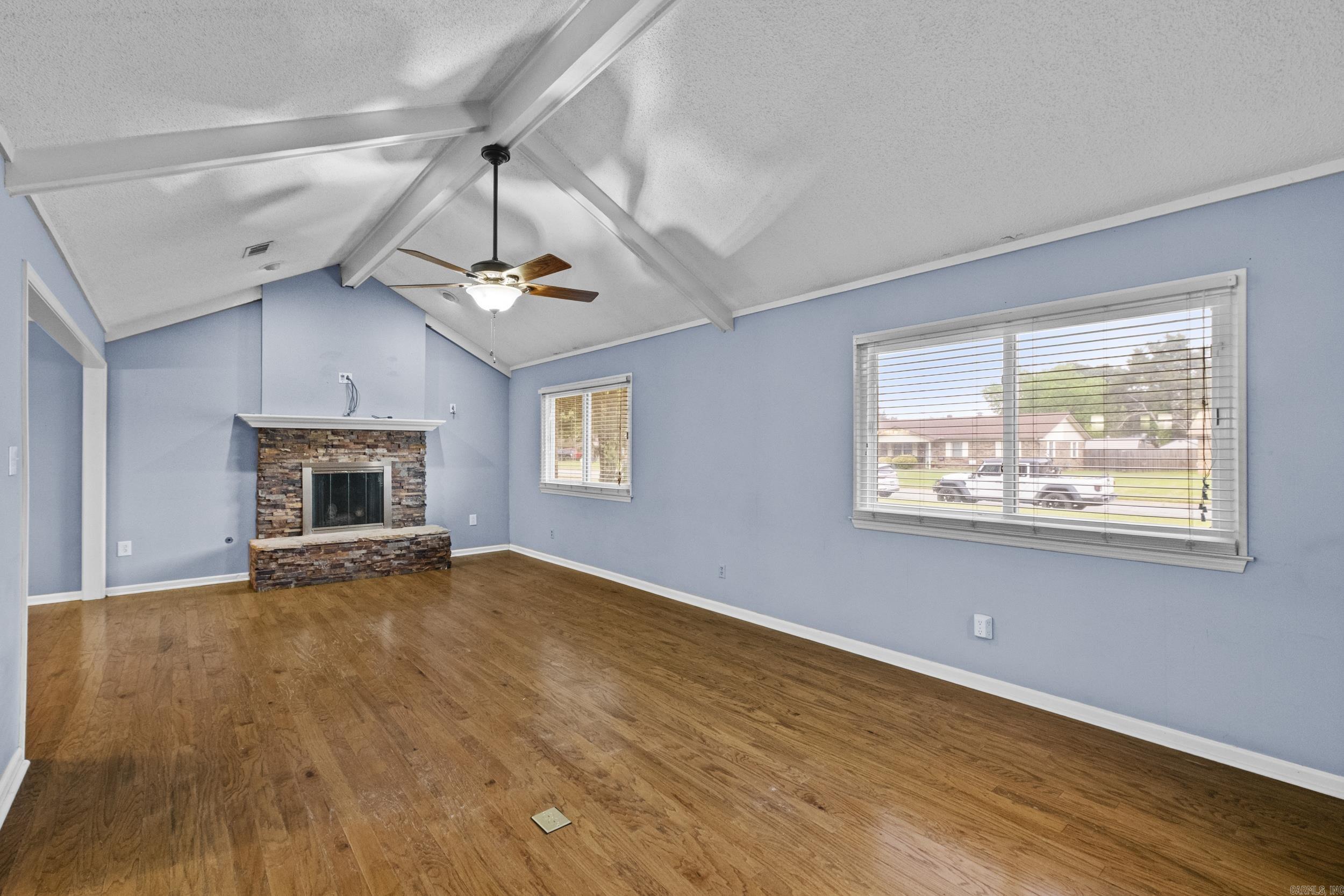 STONEWALL - Residential