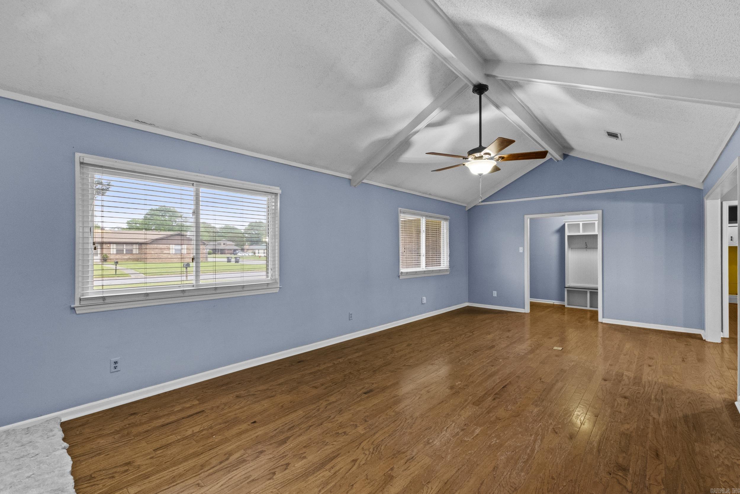 STONEWALL - Residential