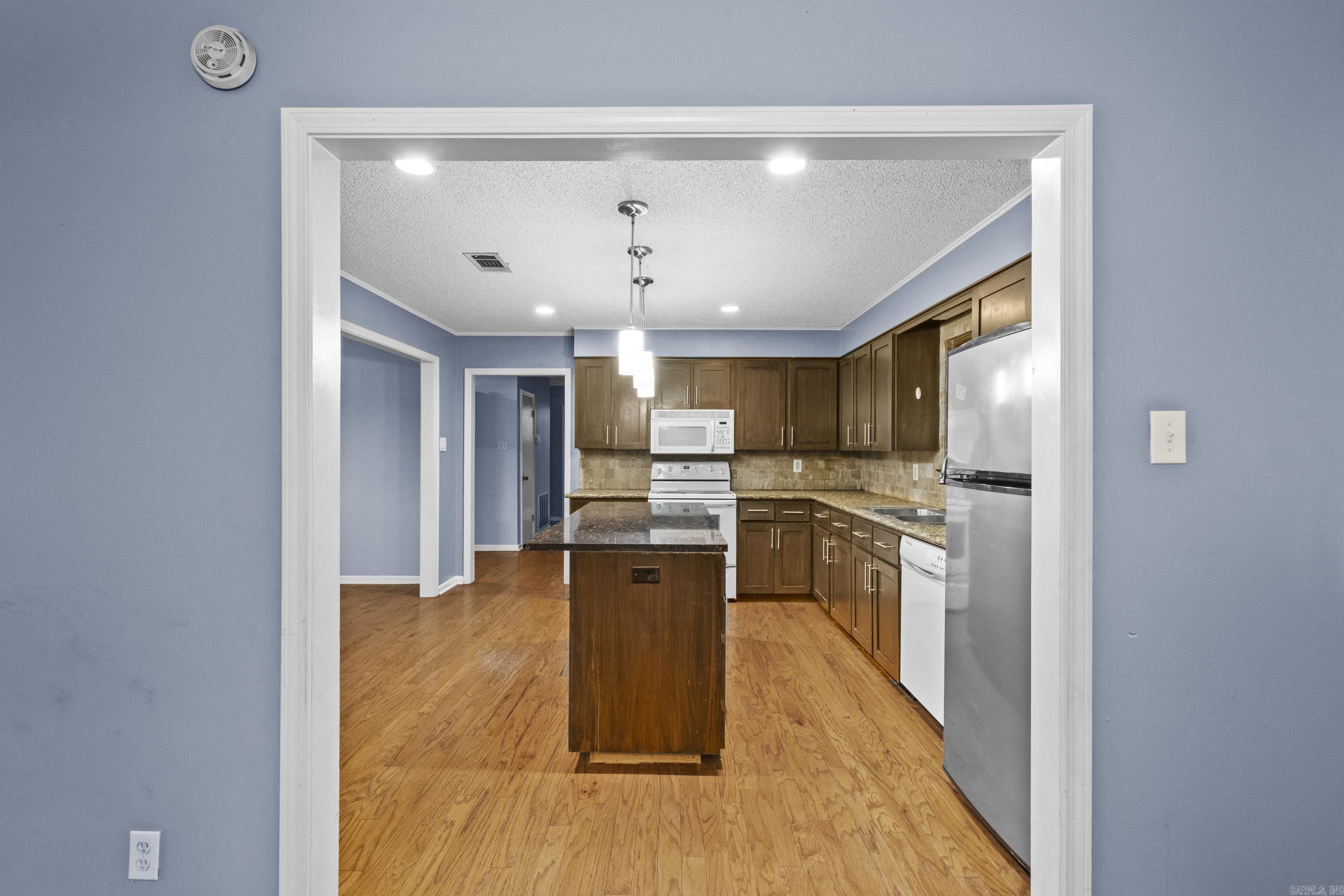 STONEWALL - Residential