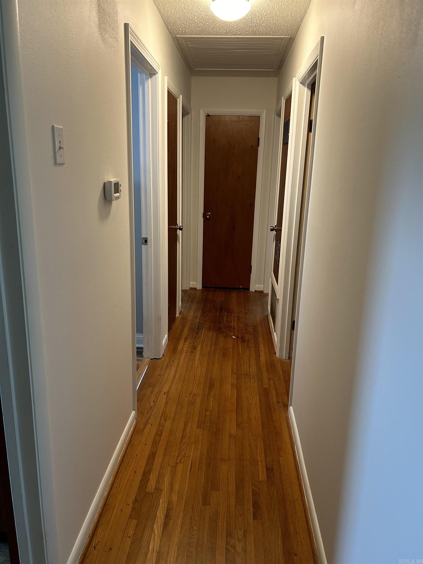 GLENOAKS - Residential