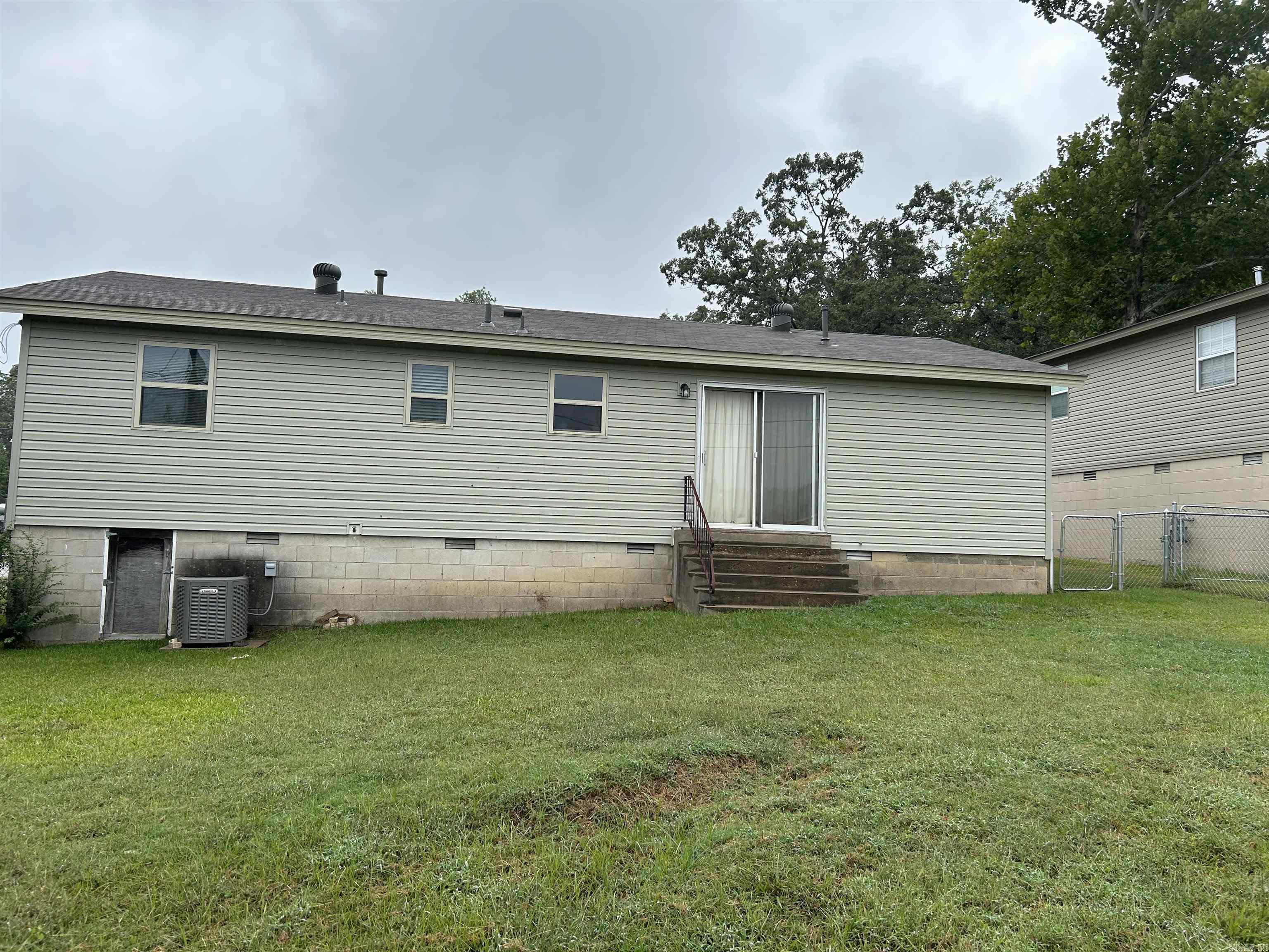 GLENOAKS - Residential