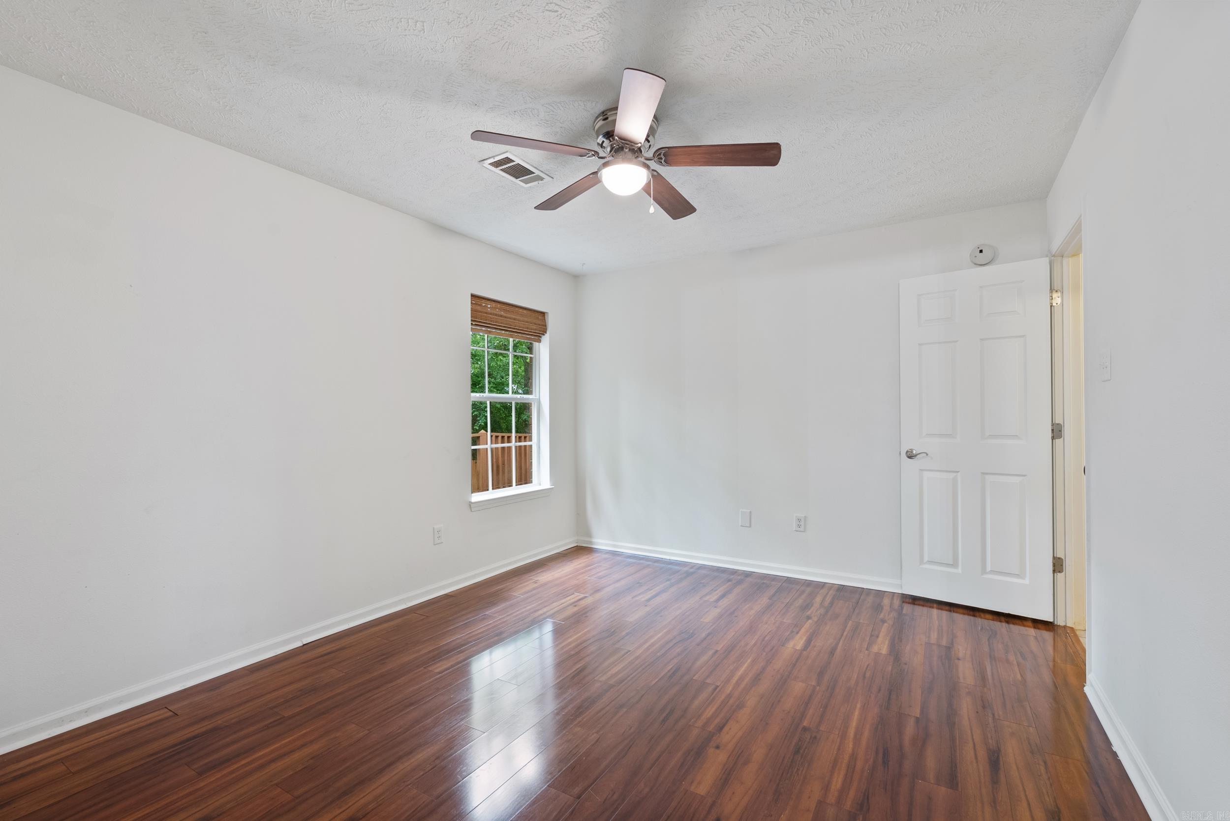 WESTON PLACE - Residential