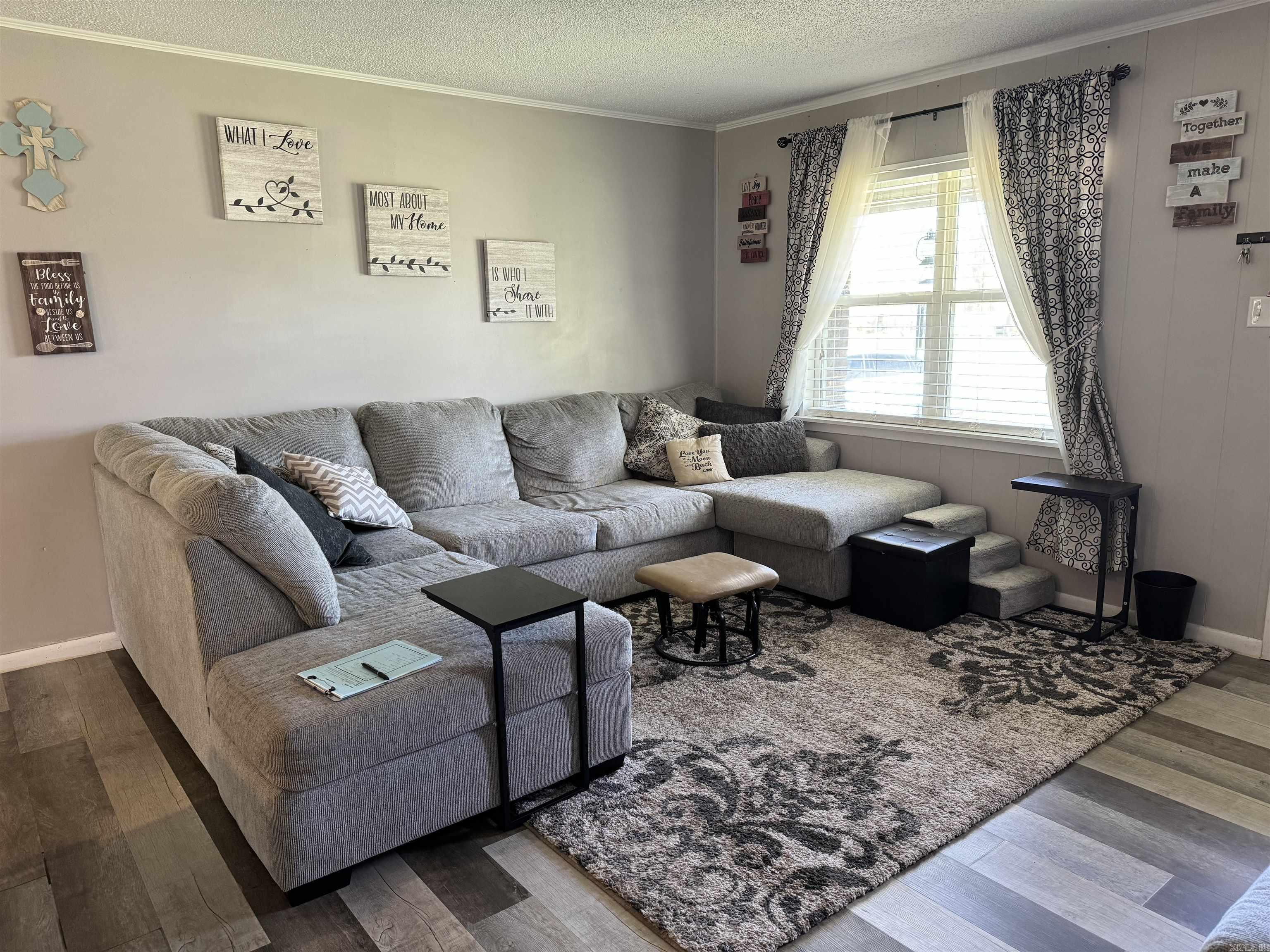 Hollywood - Residential