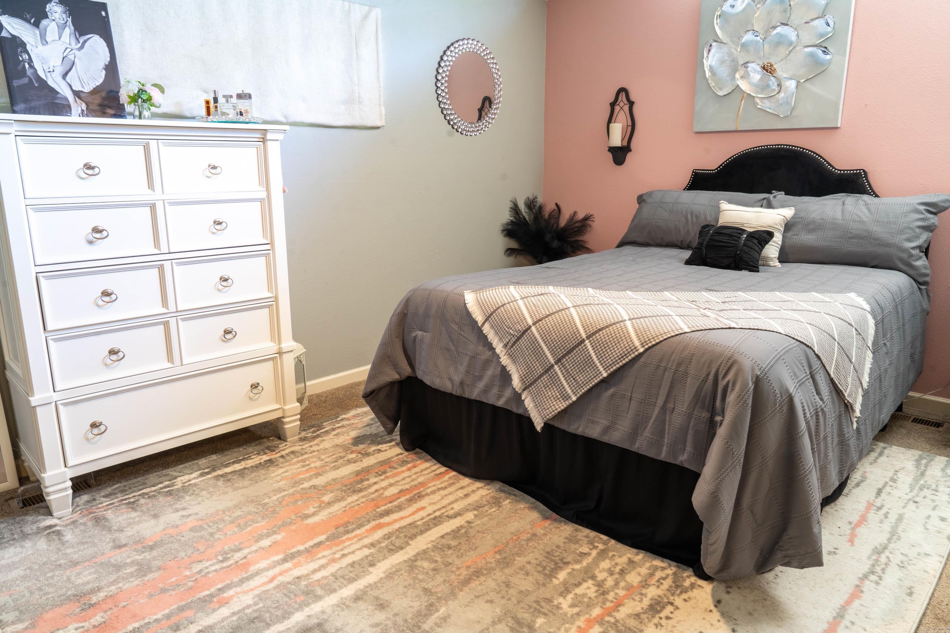 Lynnwood Acres - Residential