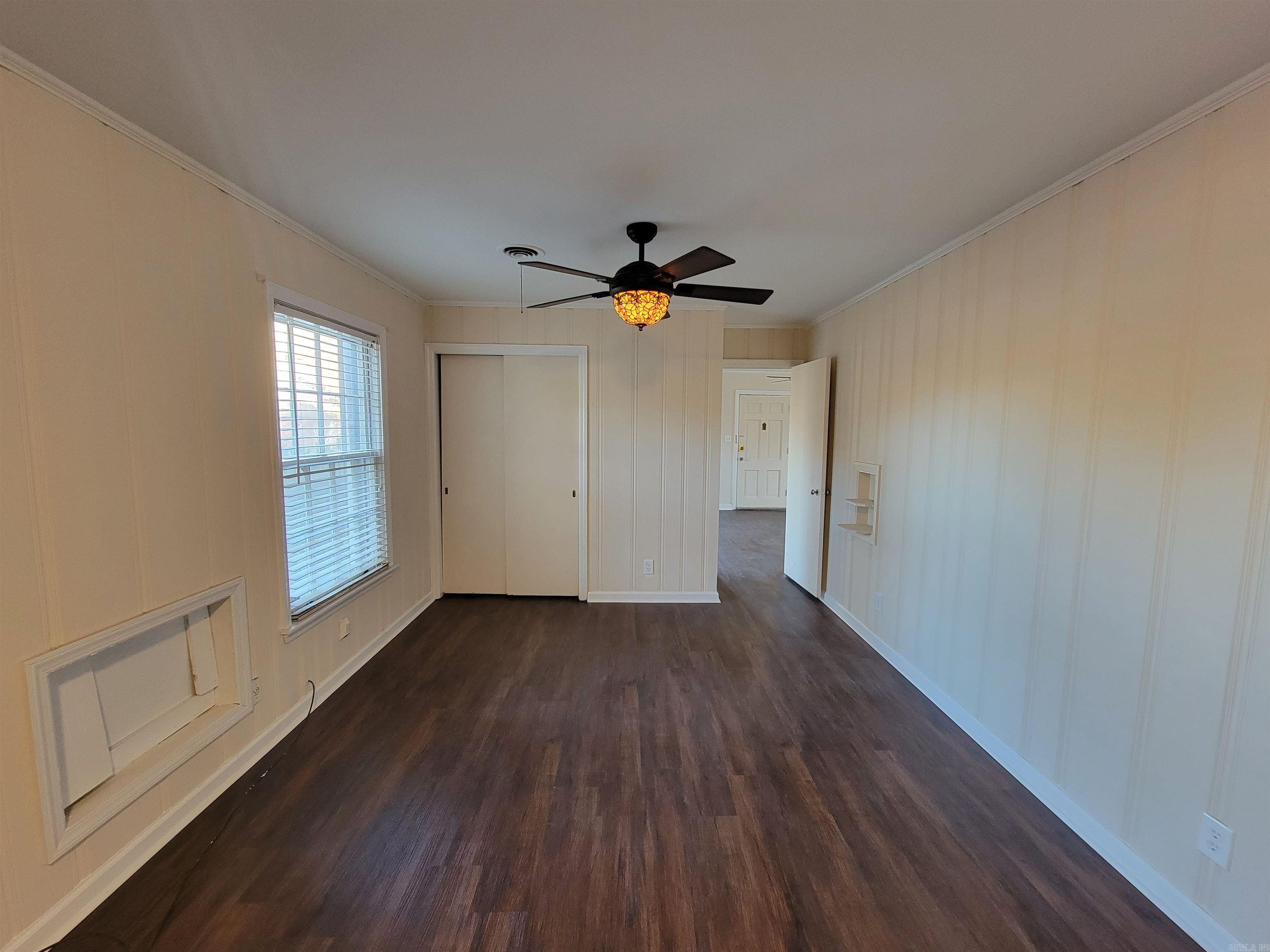 AUSTIN & TAYLOR TRIPLET RES - Residential