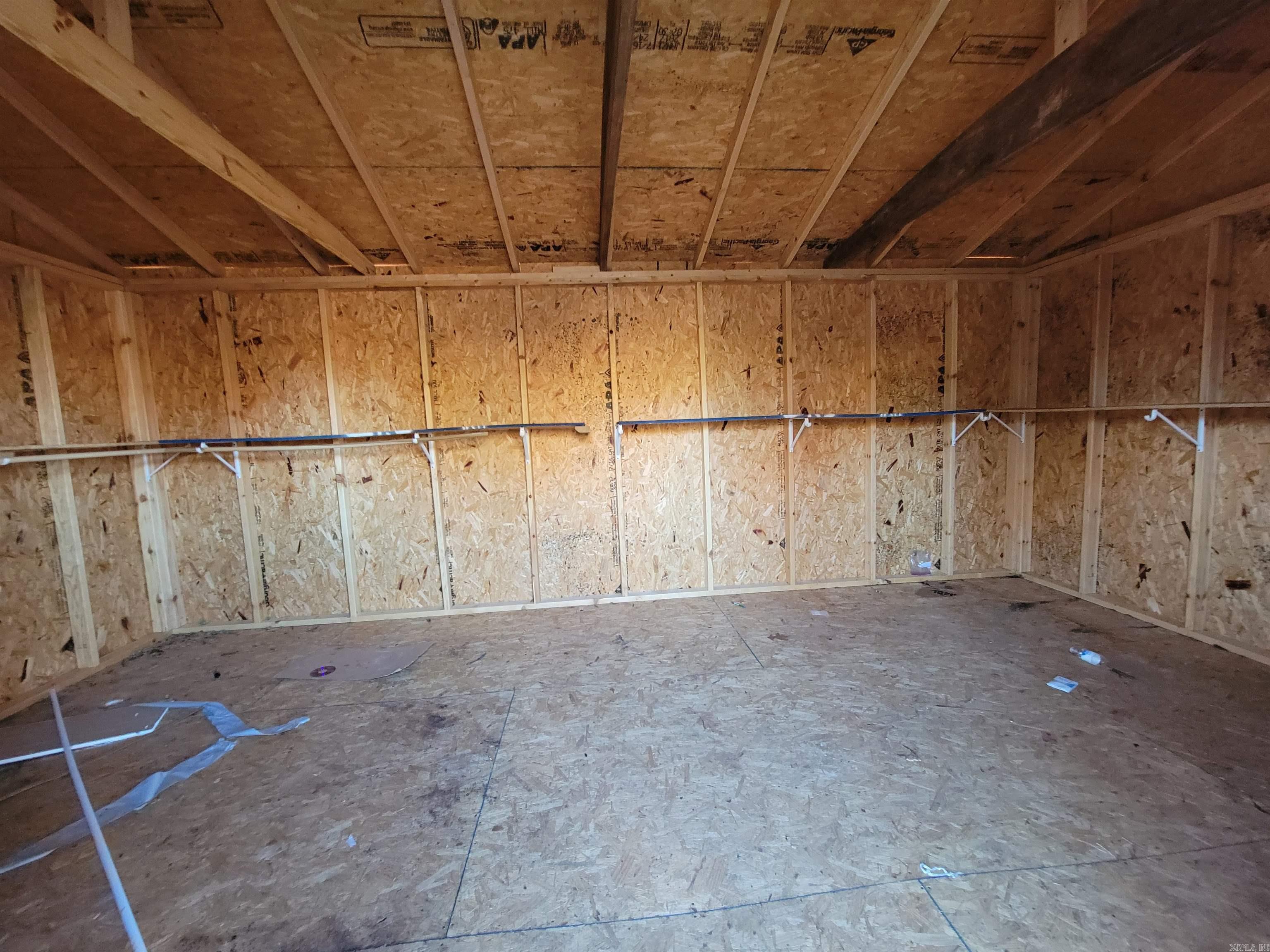 AUSTIN & TAYLOR TRIPLET RES - Residential