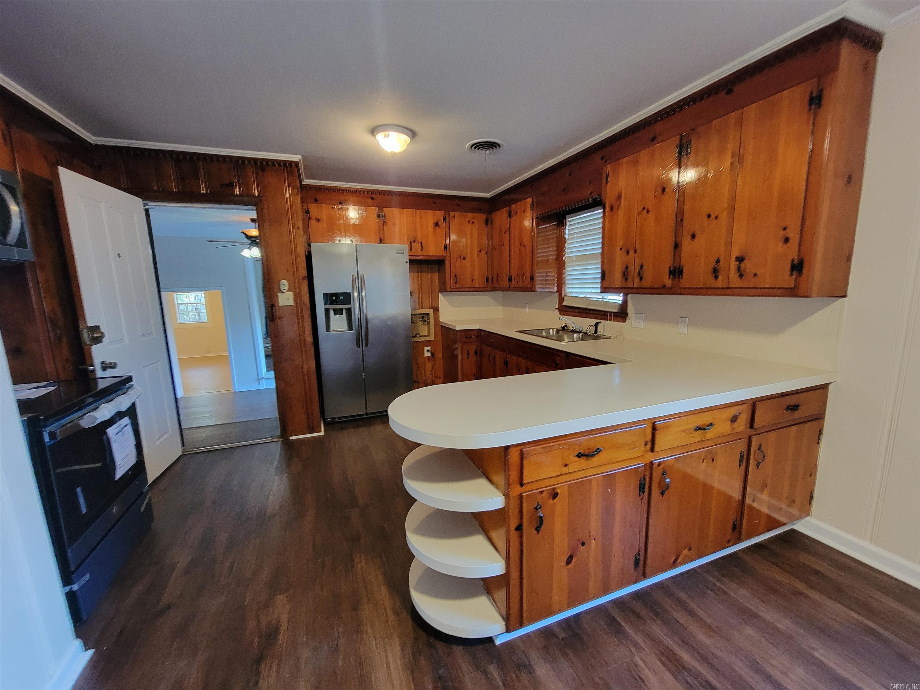 AUSTIN & TAYLOR TRIPLET RES - Residential