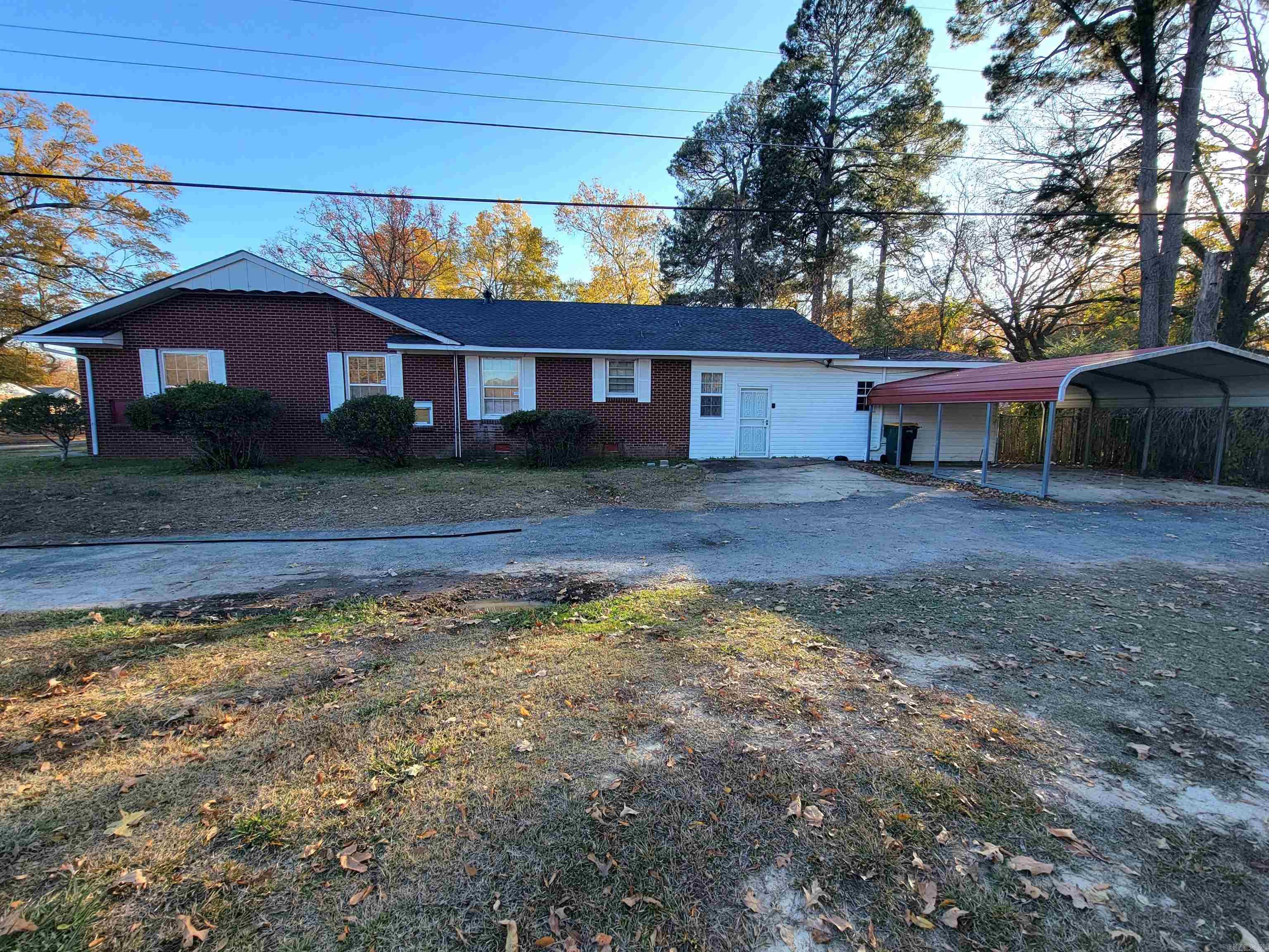 AUSTIN & TAYLOR TRIPLET RES - Residential