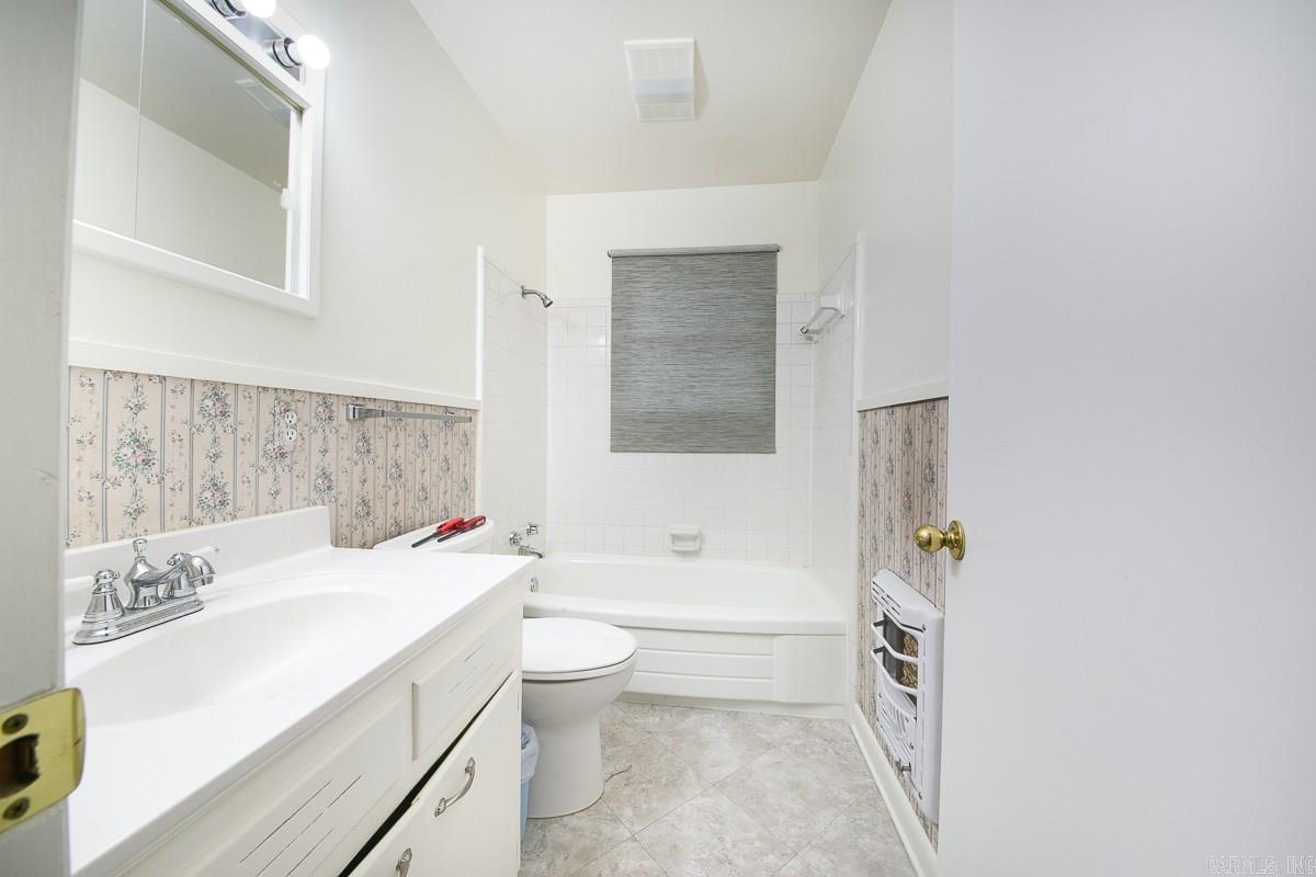 Indian Hills - Residential Lease