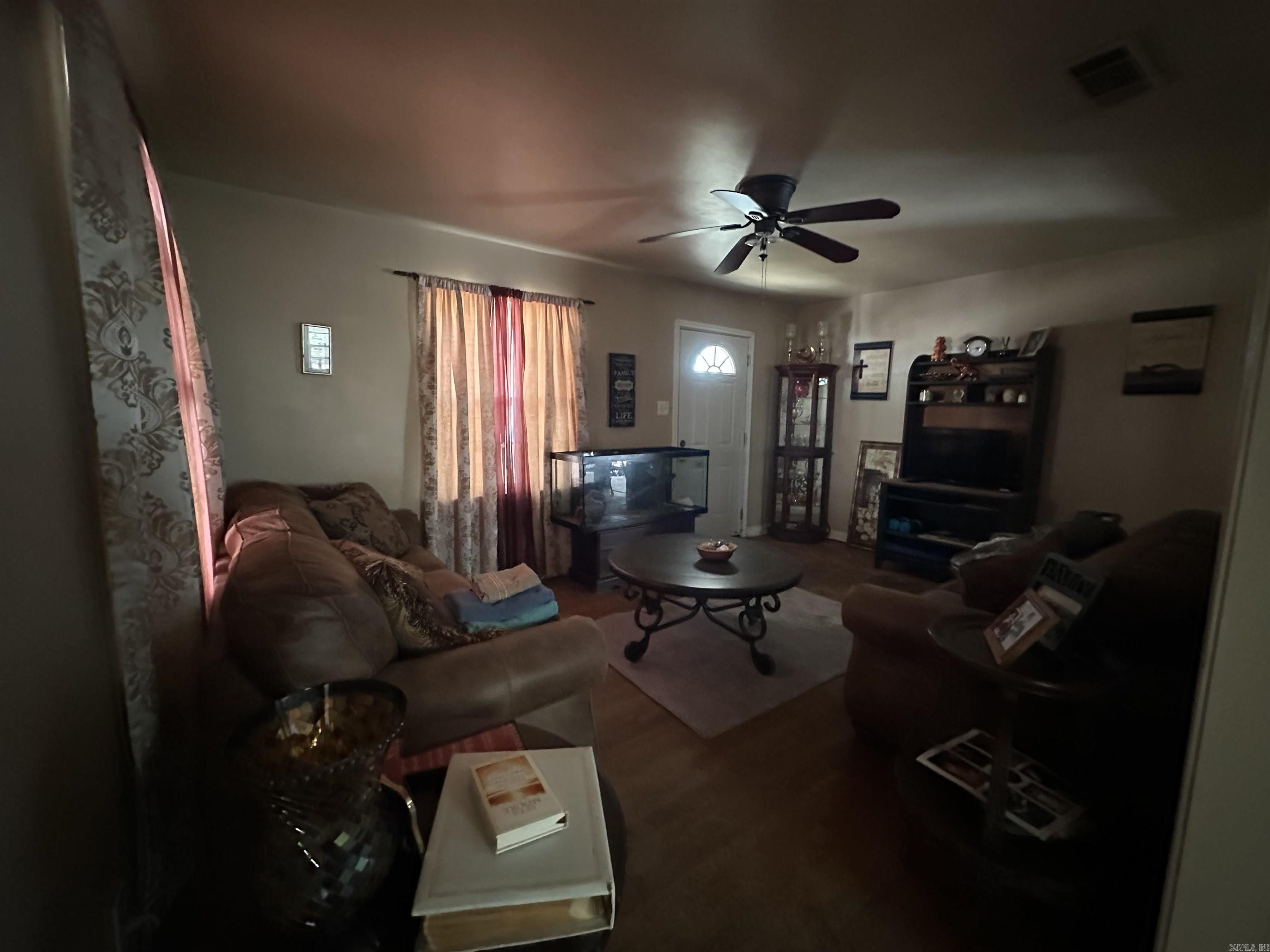 TROUTT - Residential