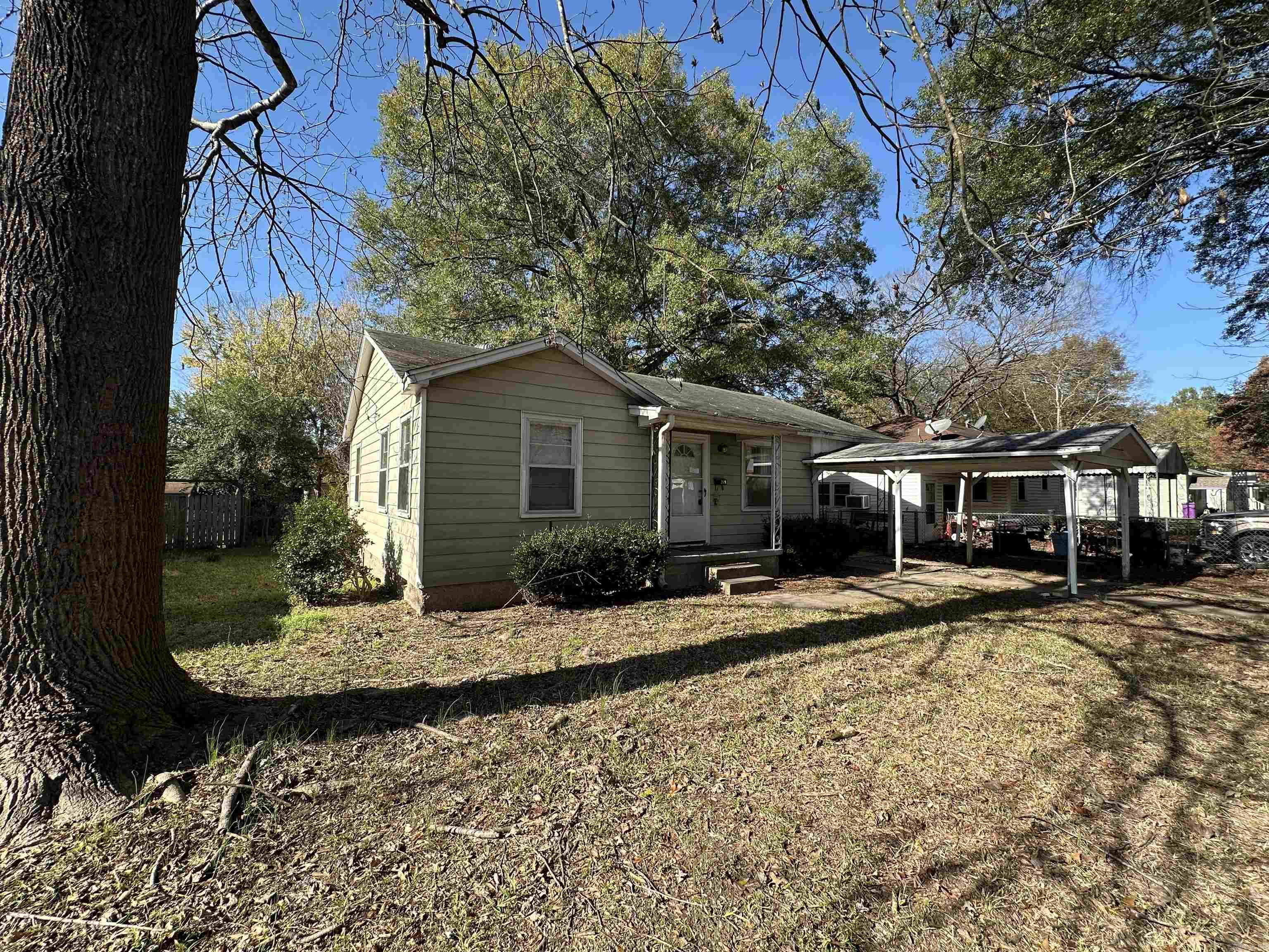 TROUTT - Residential