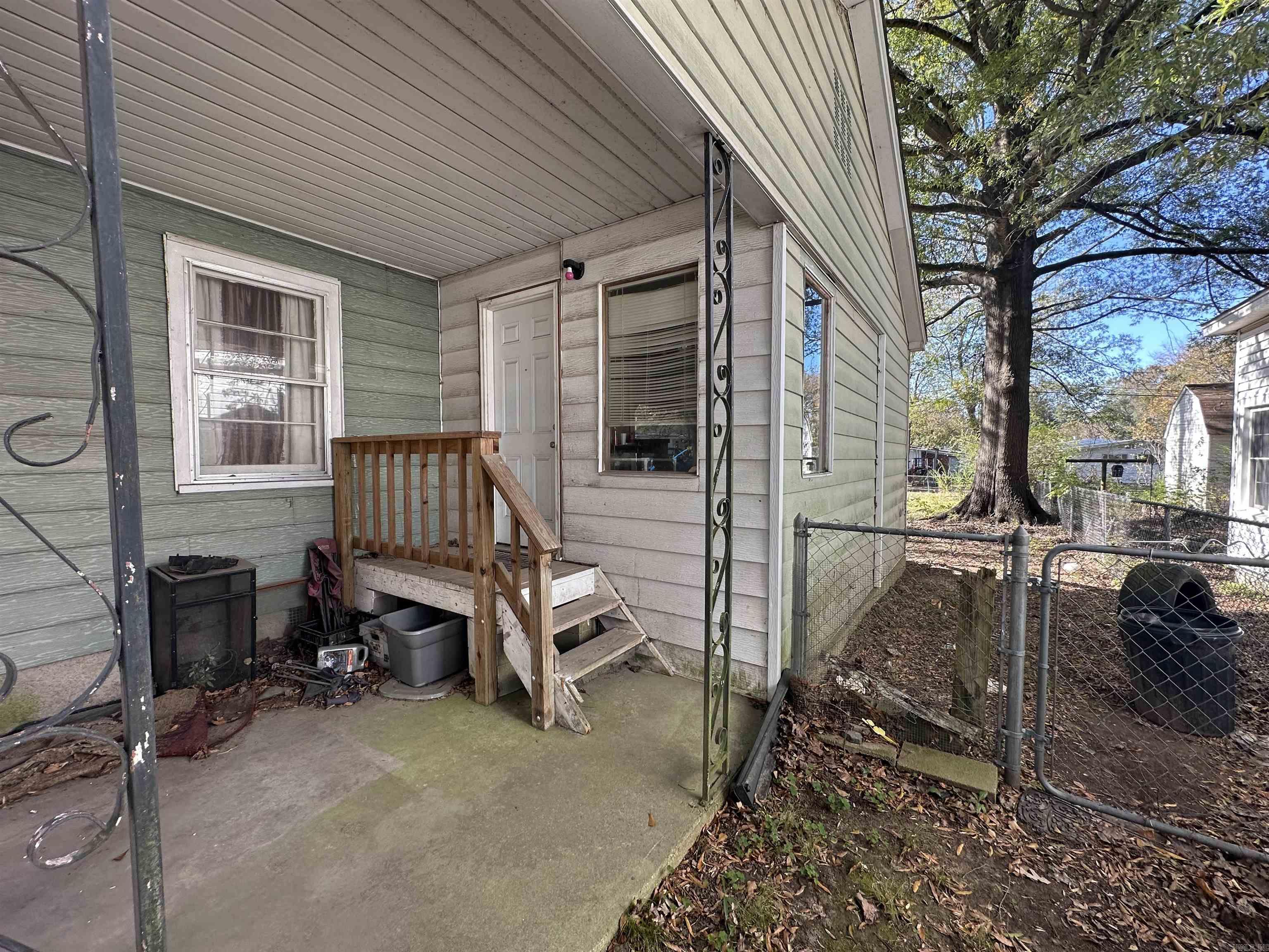 TROUTT - Residential