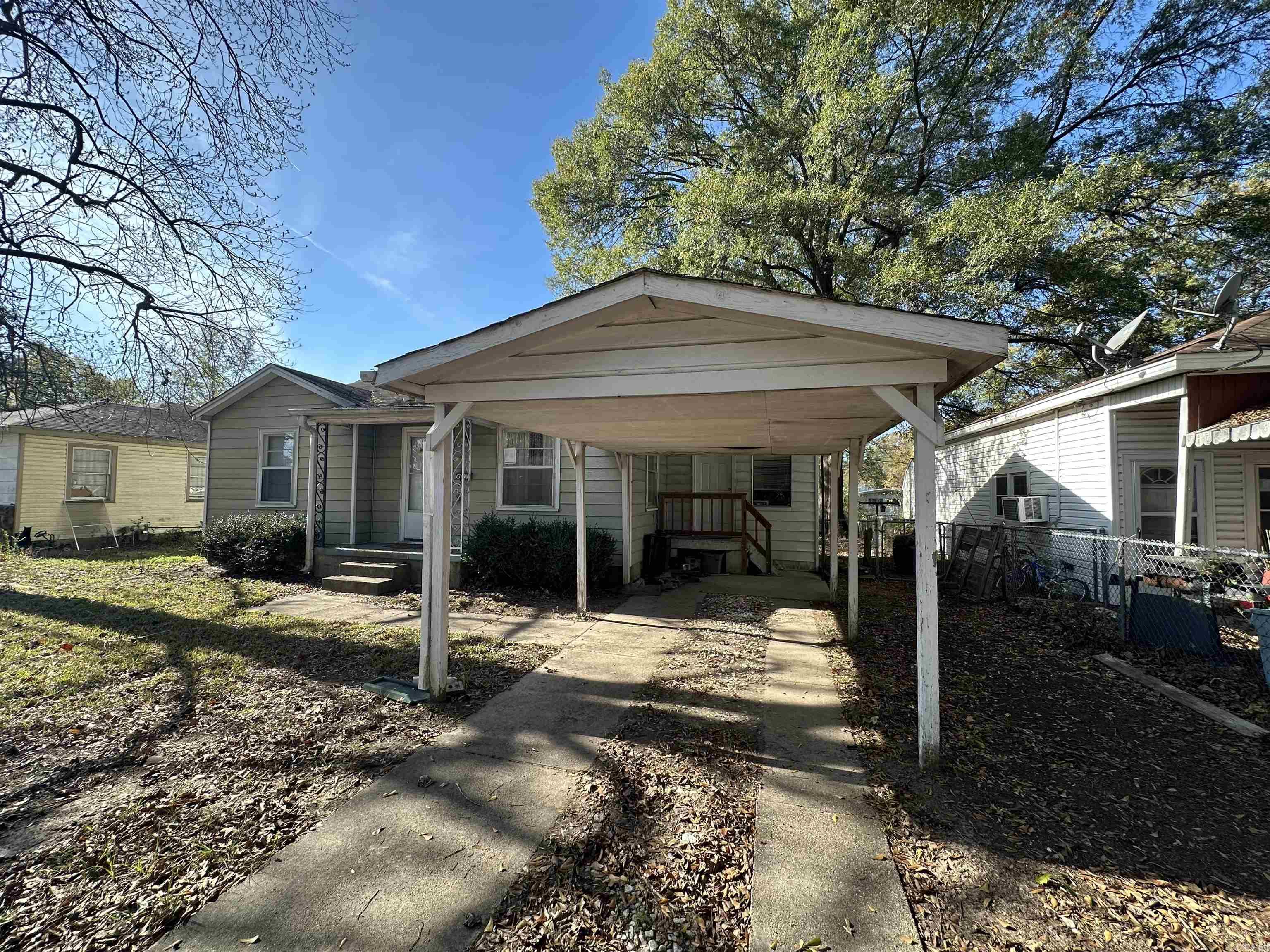 TROUTT - Residential