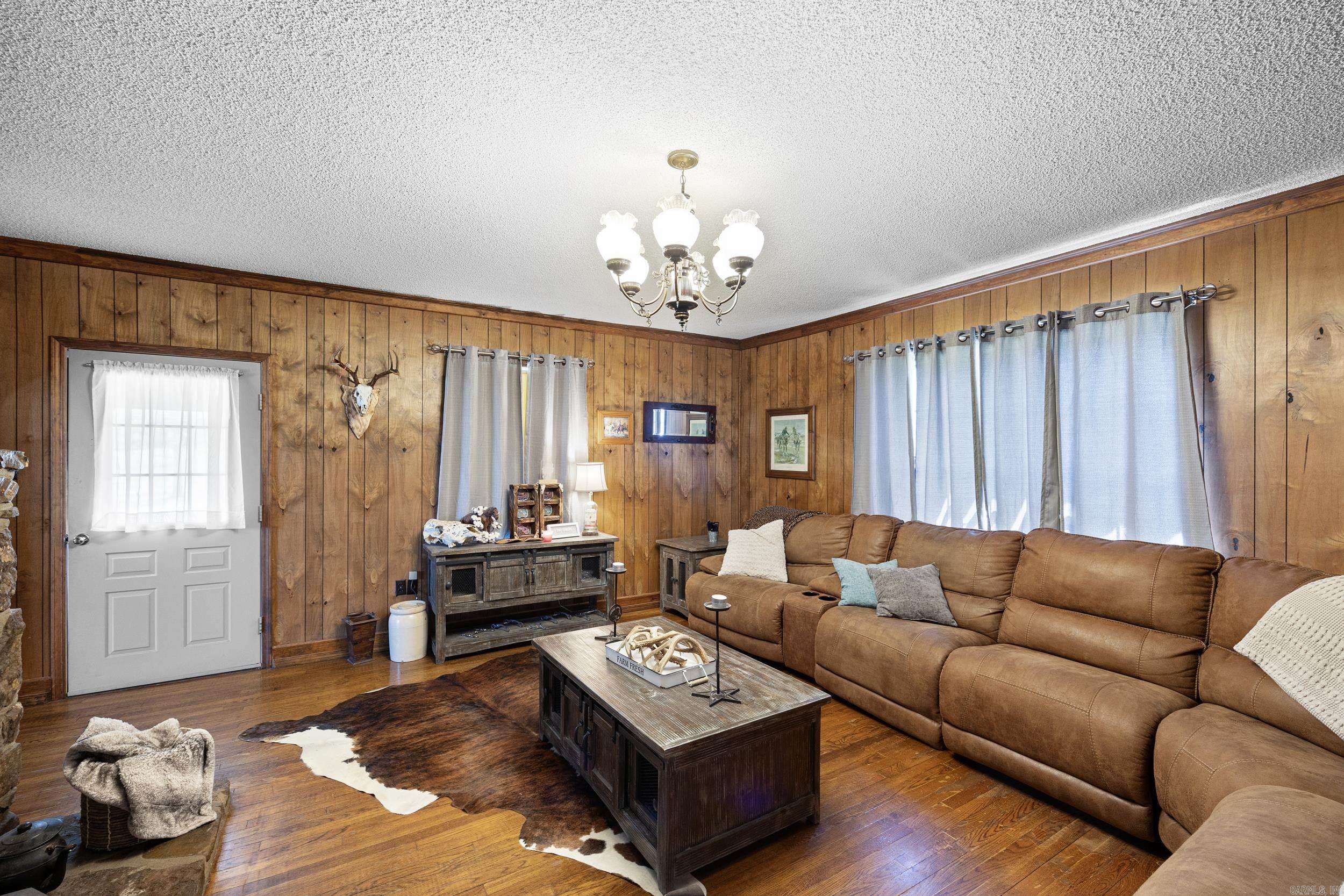 Metes & Bounds - Residential