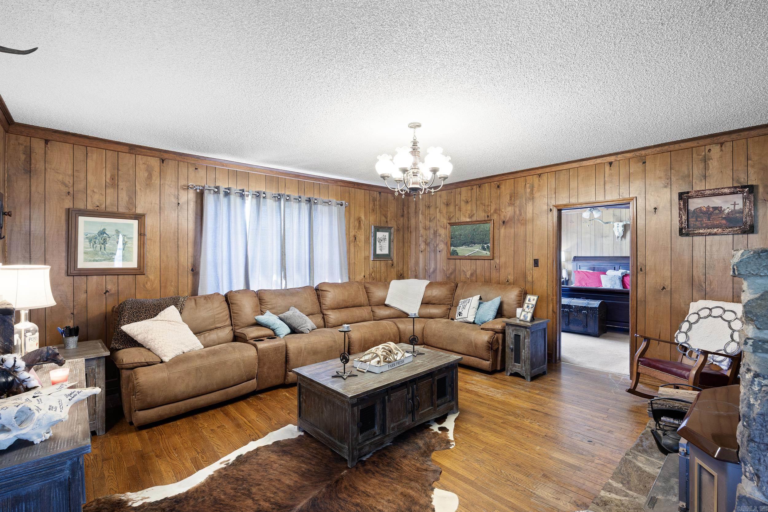 Metes & Bounds - Residential