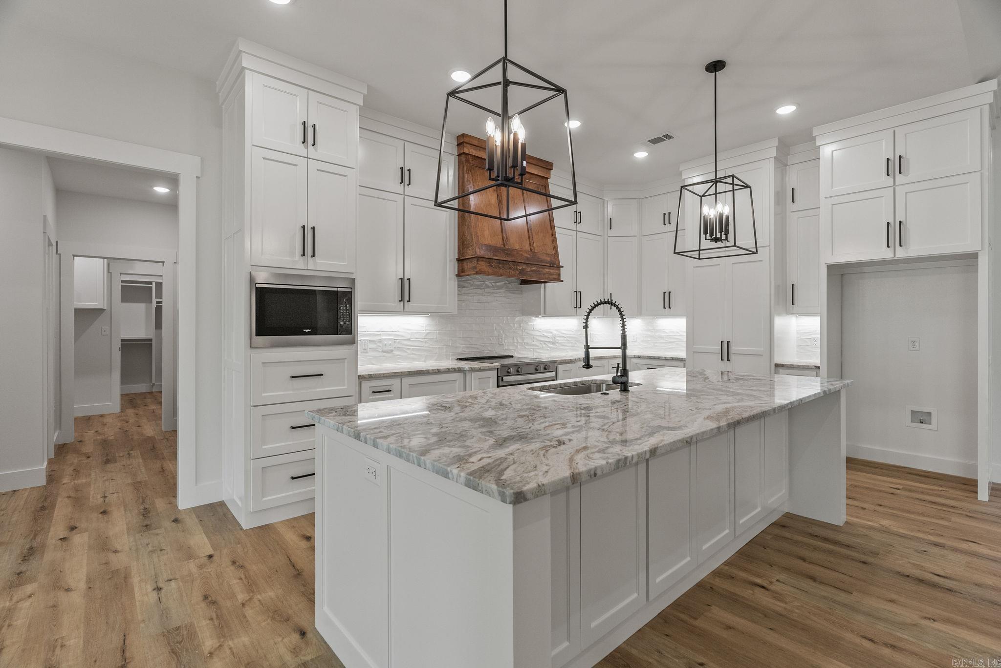 CRYSTAL BROOKE SHORES - Residential