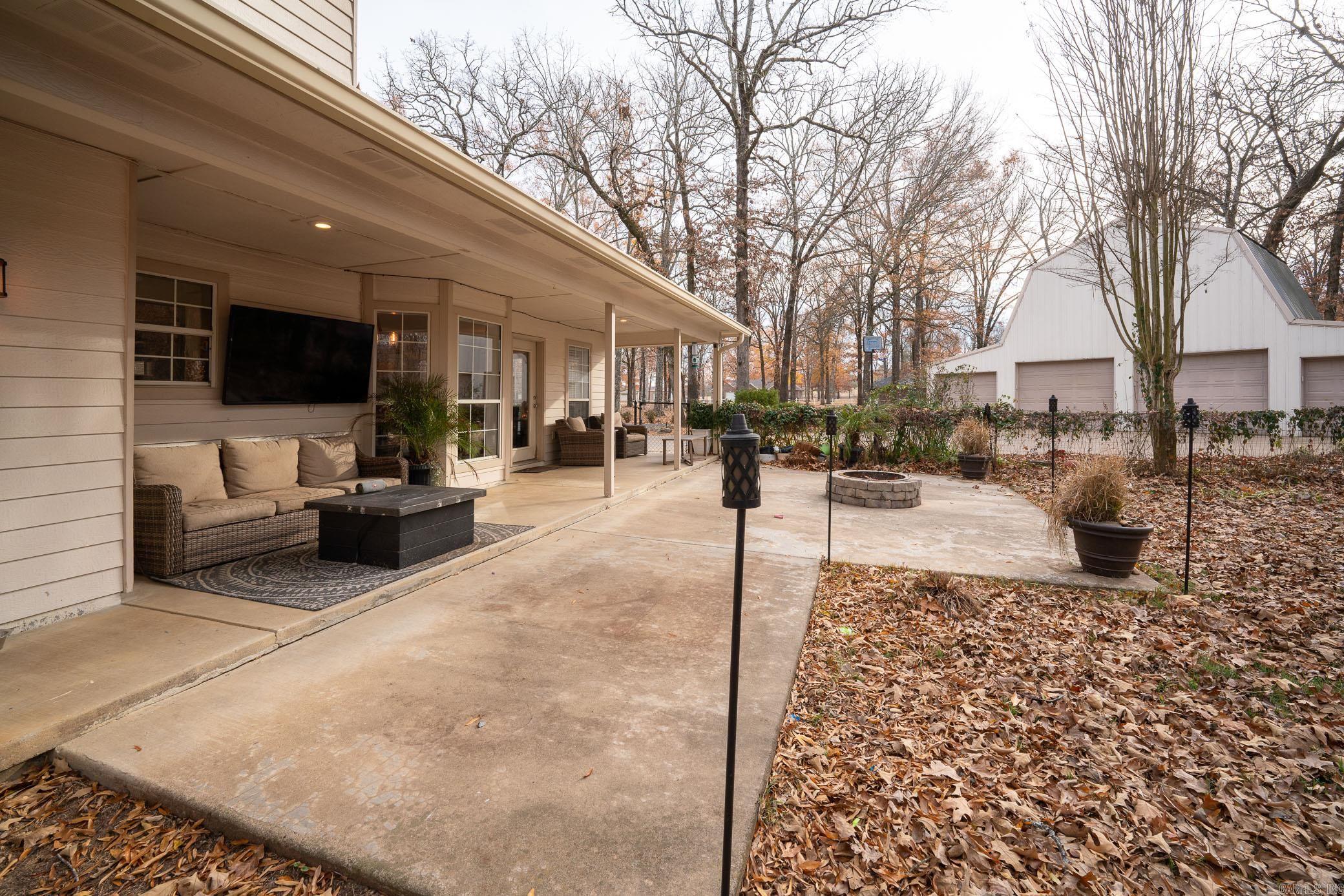 SILVER OAKS - Residential